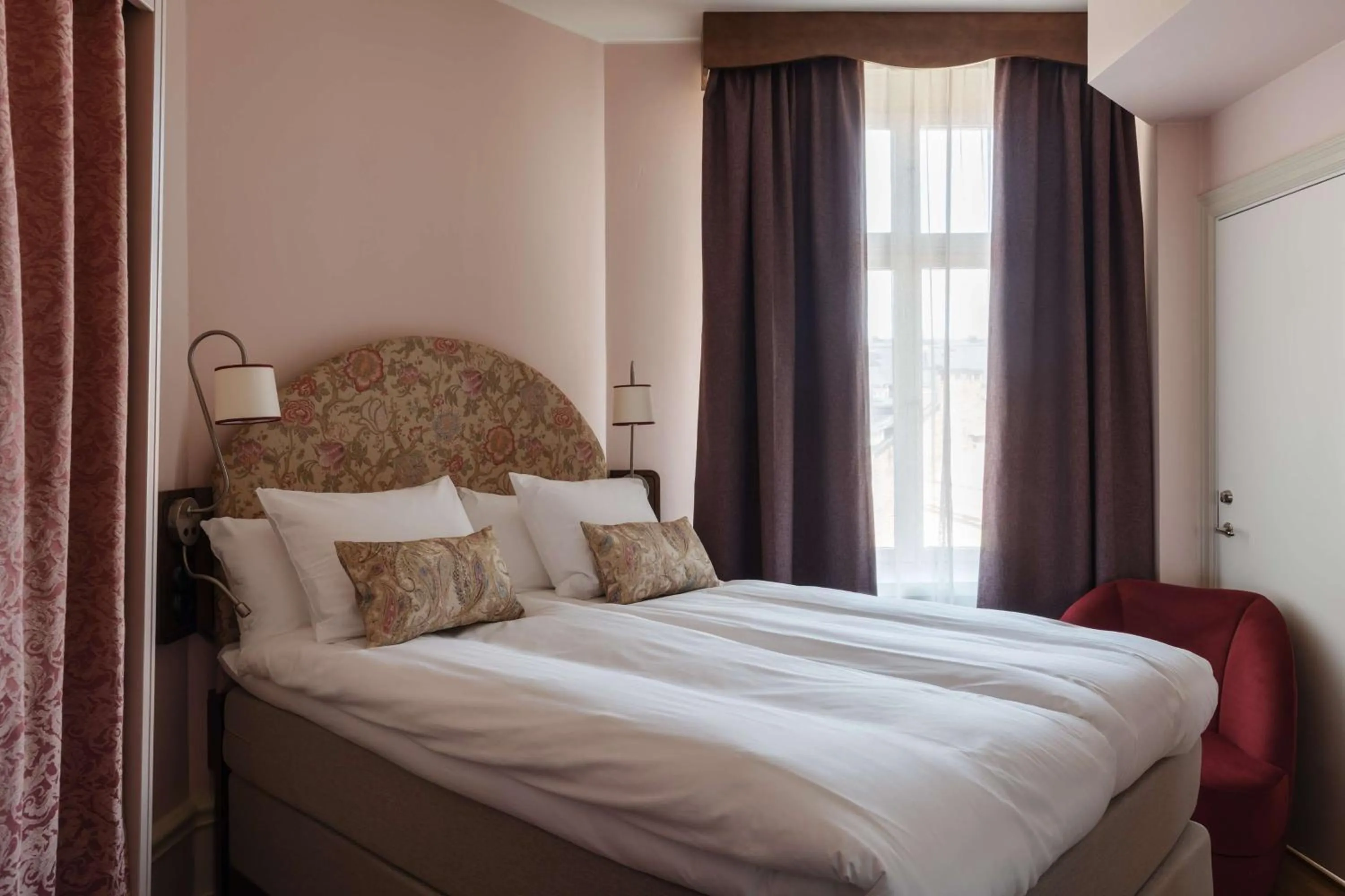 Photo of the whole room, Bed in Hotel Ruth, WorldHotels Crafted