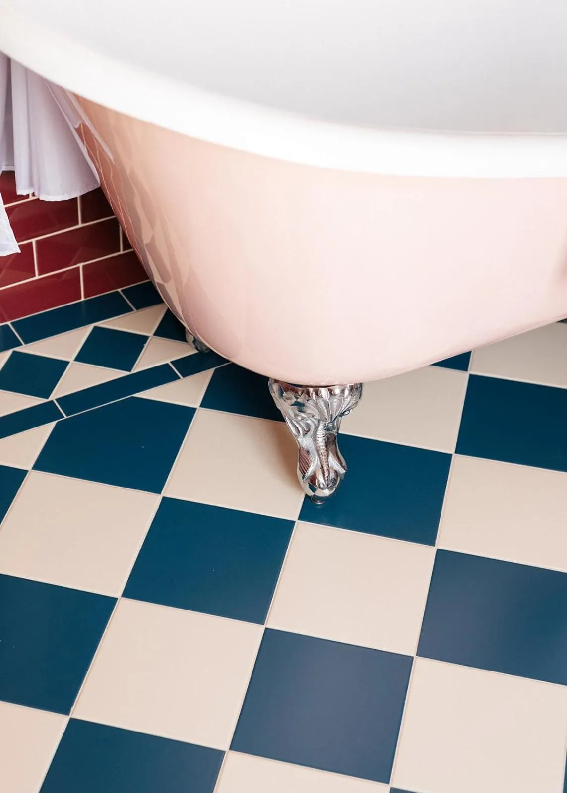 Bathroom in Hotel Ruth, WorldHotels Crafted