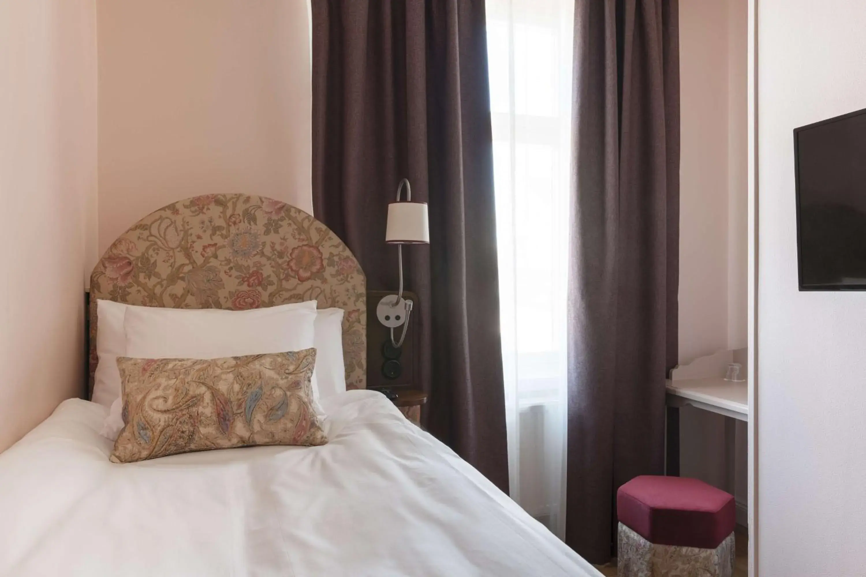 Photo of the whole room, Bed in Hotel Ruth, WorldHotels Crafted Photo of the whole room, Bed in Hotel Ruth, WorldHotels Crafted