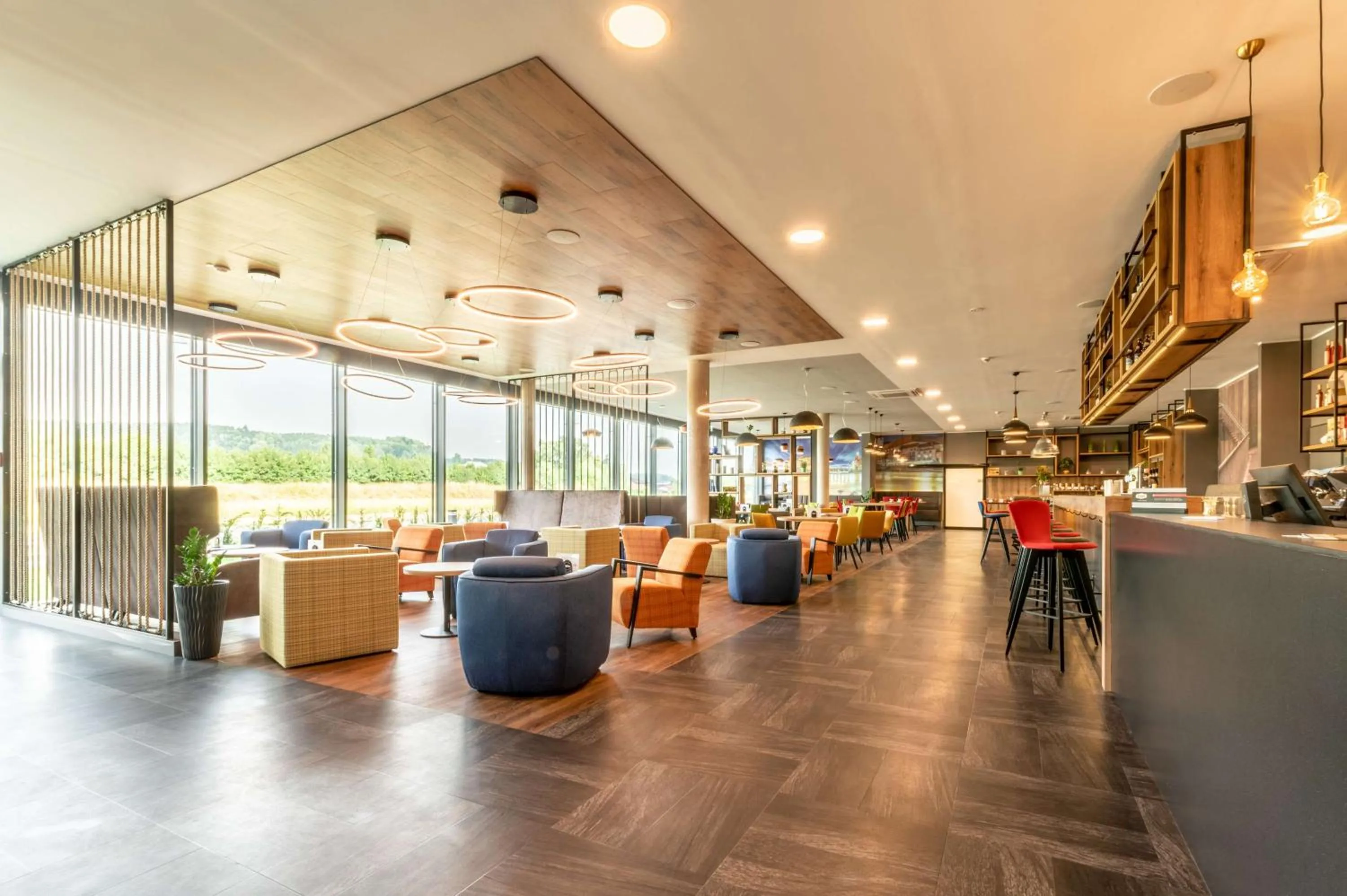 Lobby or reception in Aiden by Best Western Stadtgut Hotel Steyr - FREE PARKING