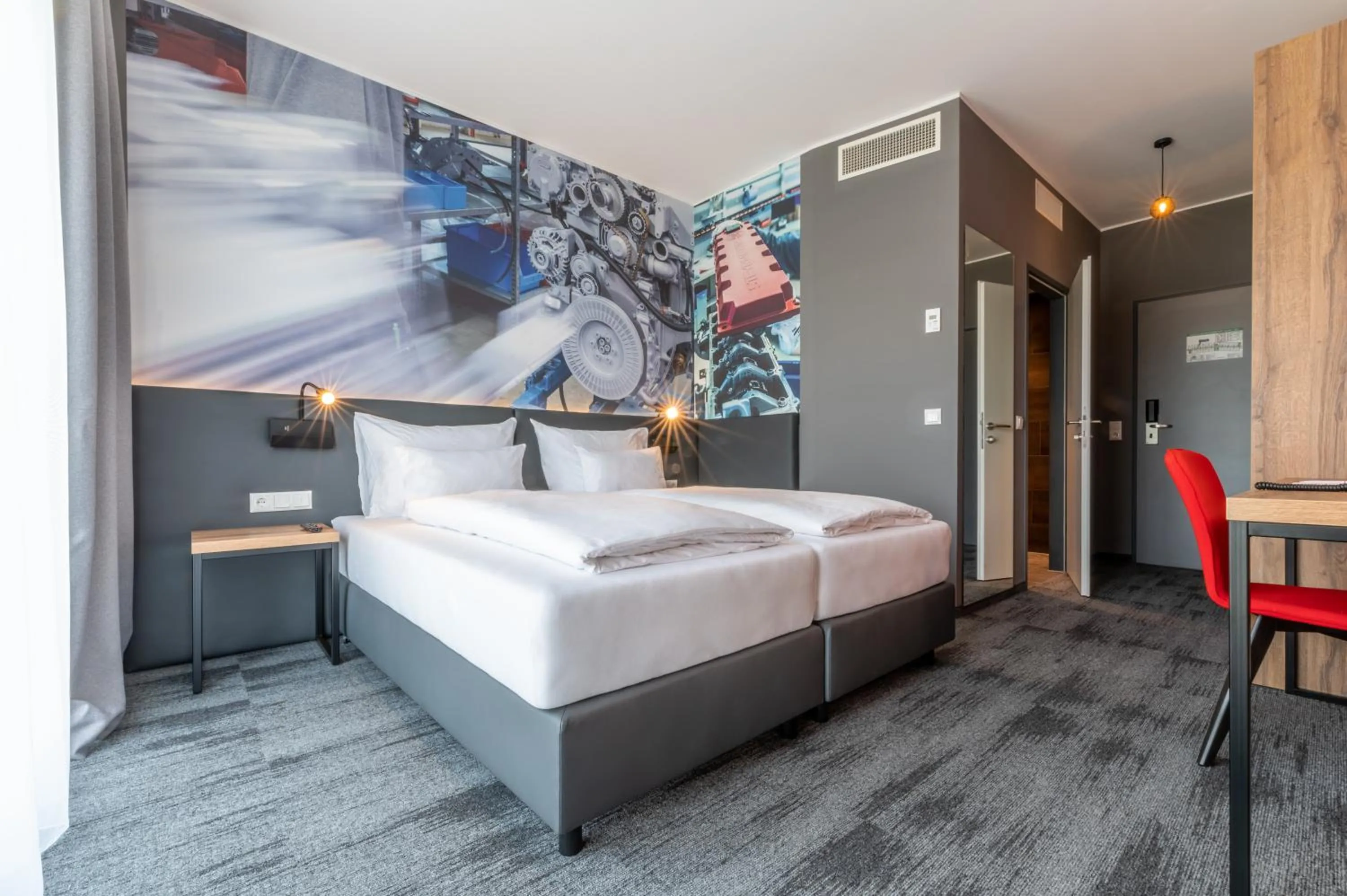 Photo of the whole room, Bed in Aiden by Best Western Stadtgut Hotel Steyr - FREE PARKING