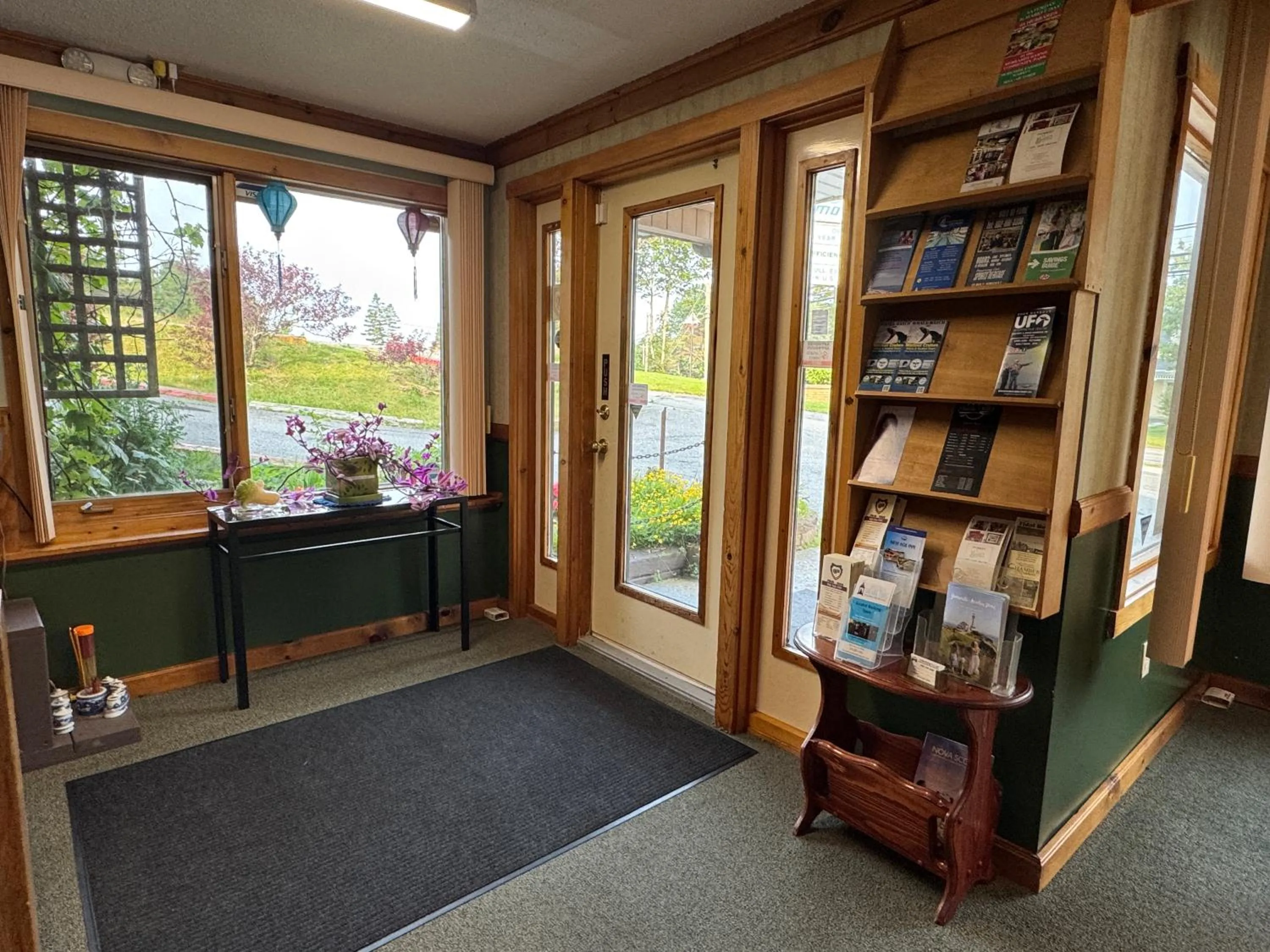 Lobby or reception in New Age Inn - Voyageur