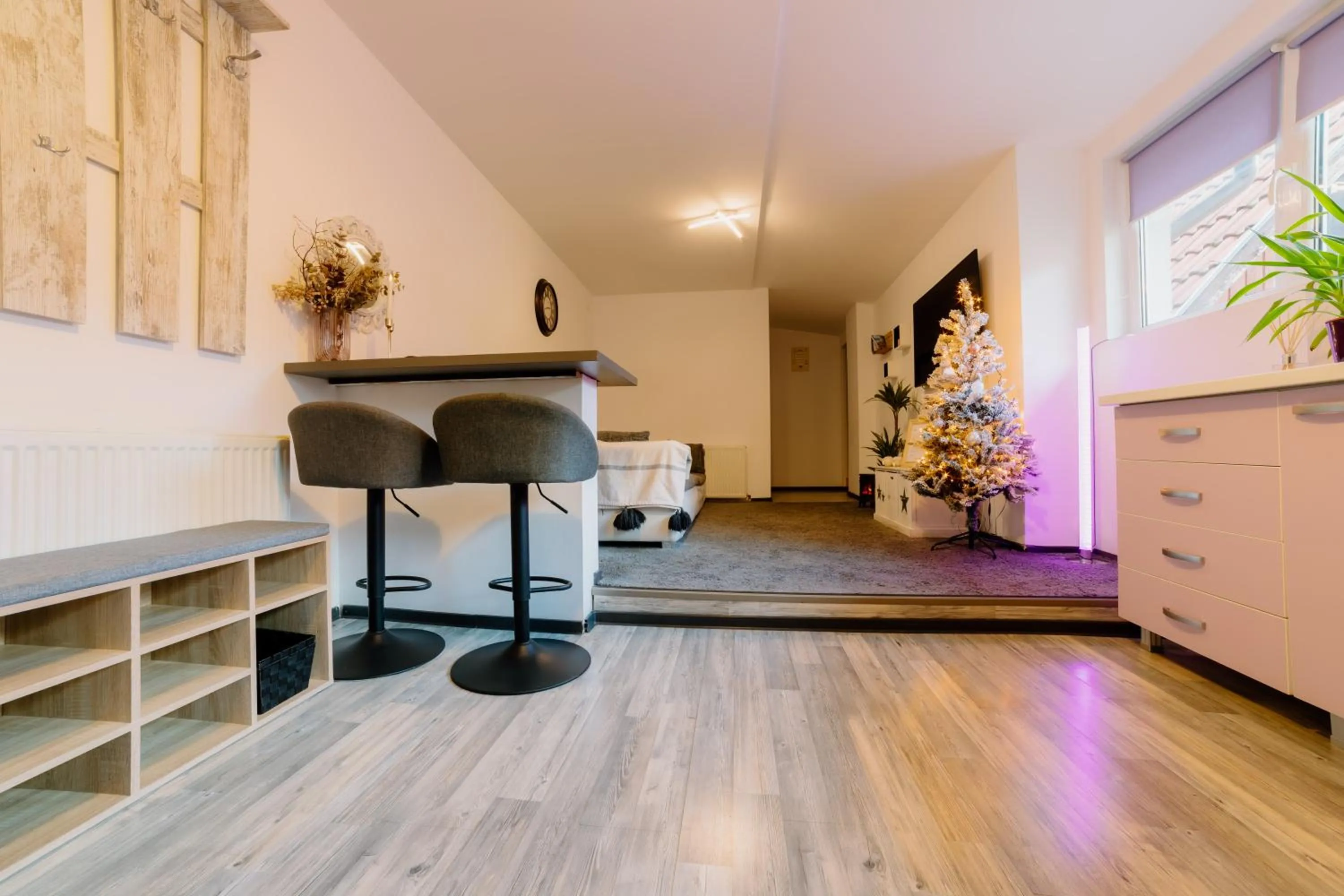 Living room in ALBERT RESIDENCE Brasov with complimentary parking and 10 percent Food and Drinks