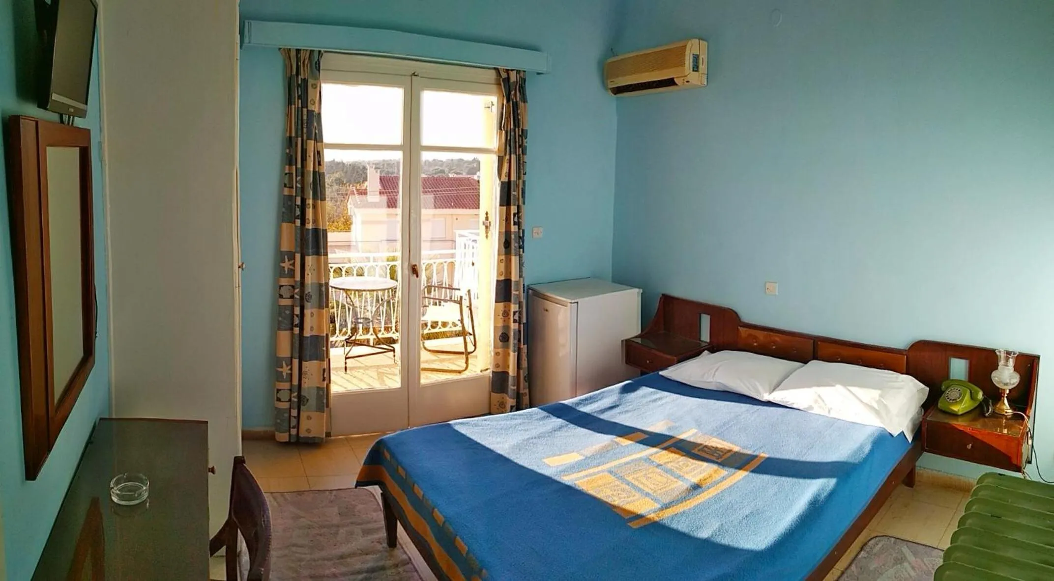 Photo of the whole room in Nireus Hotel