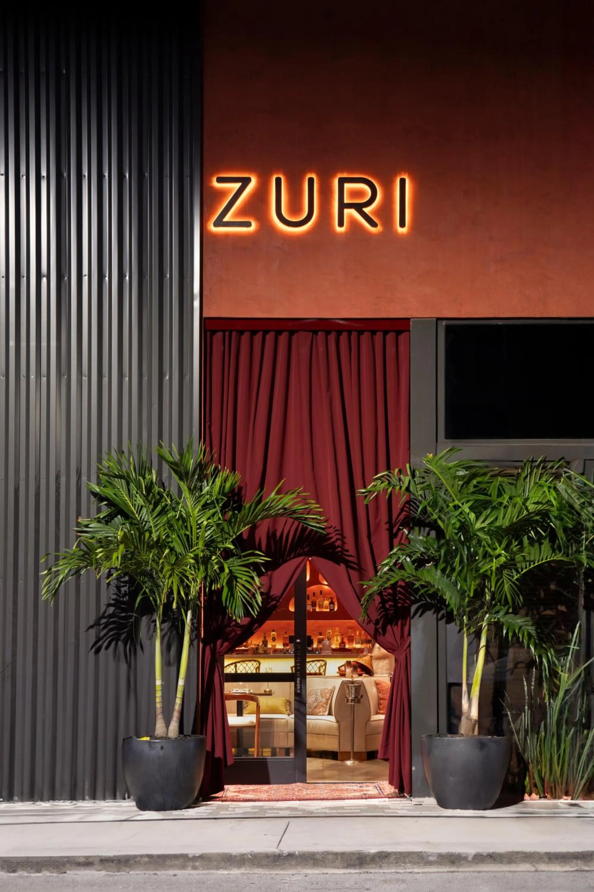 Restaurant/places to eat in Sentral Wynwood