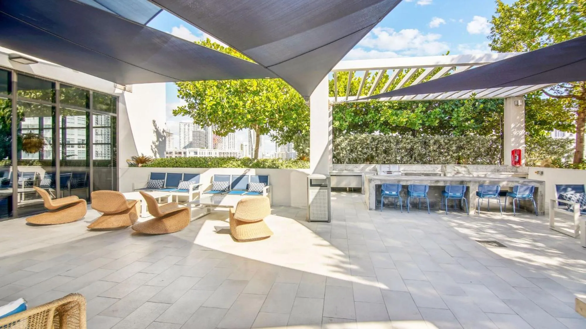 Swimming pool in Sentral Wynwood