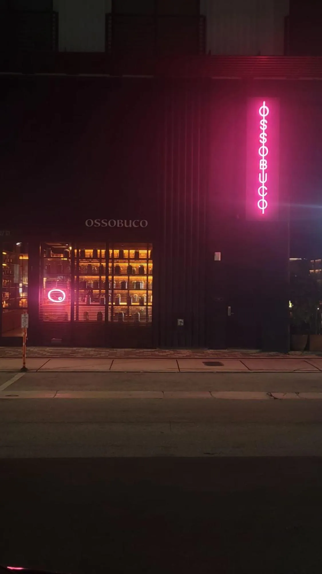 Restaurant/places to eat in Sentral Wynwood