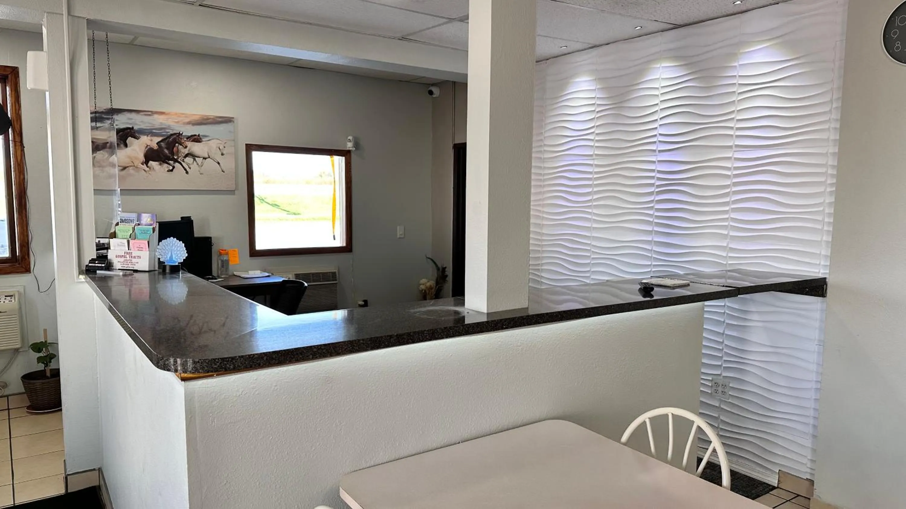 Lobby or reception in Yankton Inn