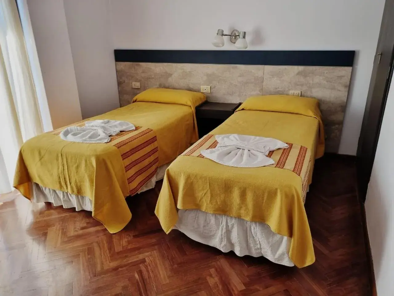 Bedroom, Bed in Crystal Hotel Bedroom, Bed in Crystal Hotel