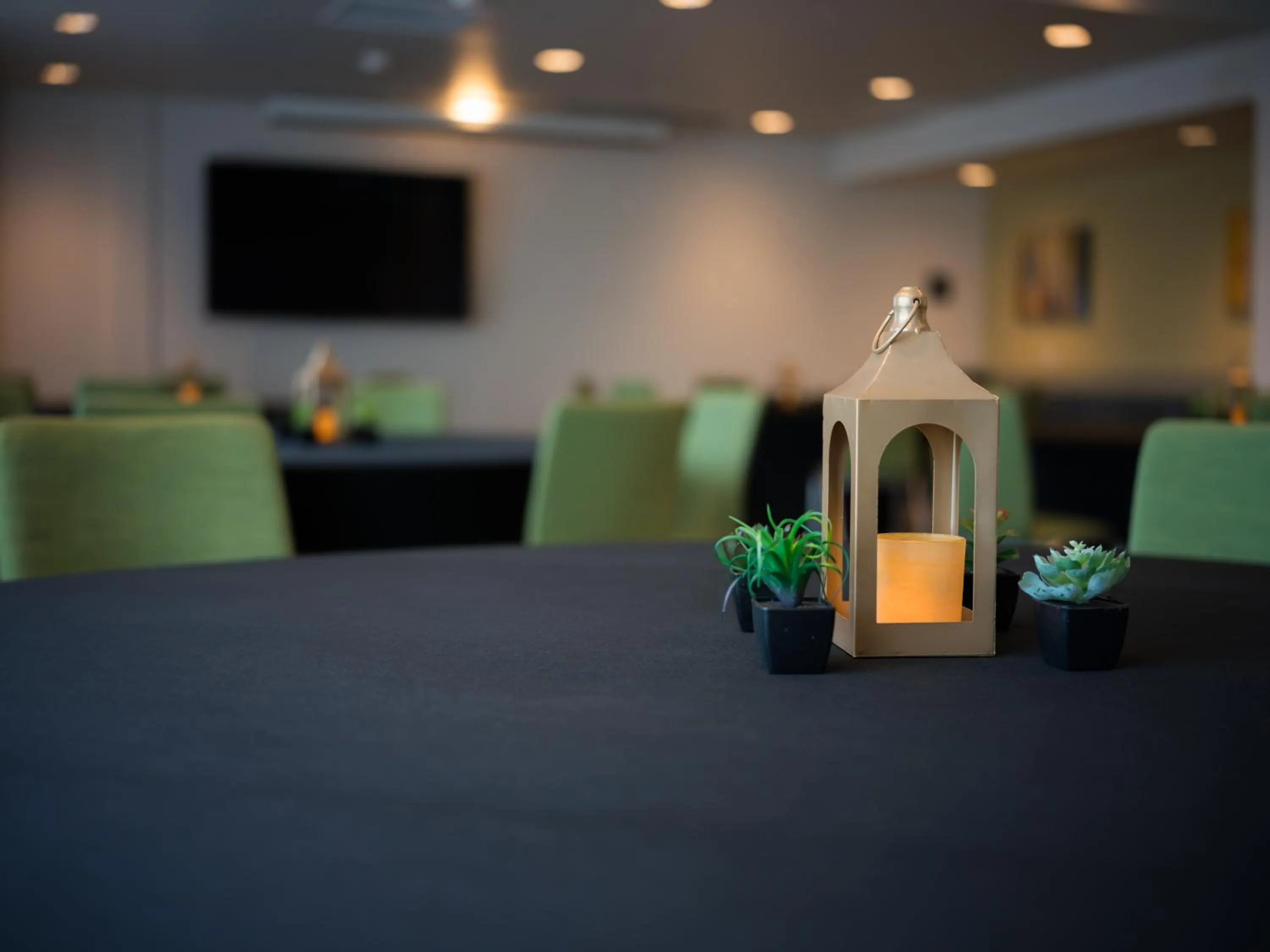 Meeting/conference room in Snoqualmie Inn by Hotel America