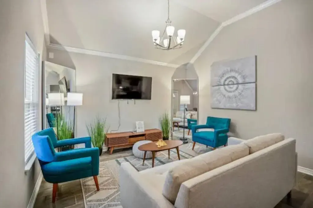 Reflection House at East River Reflection House at East River