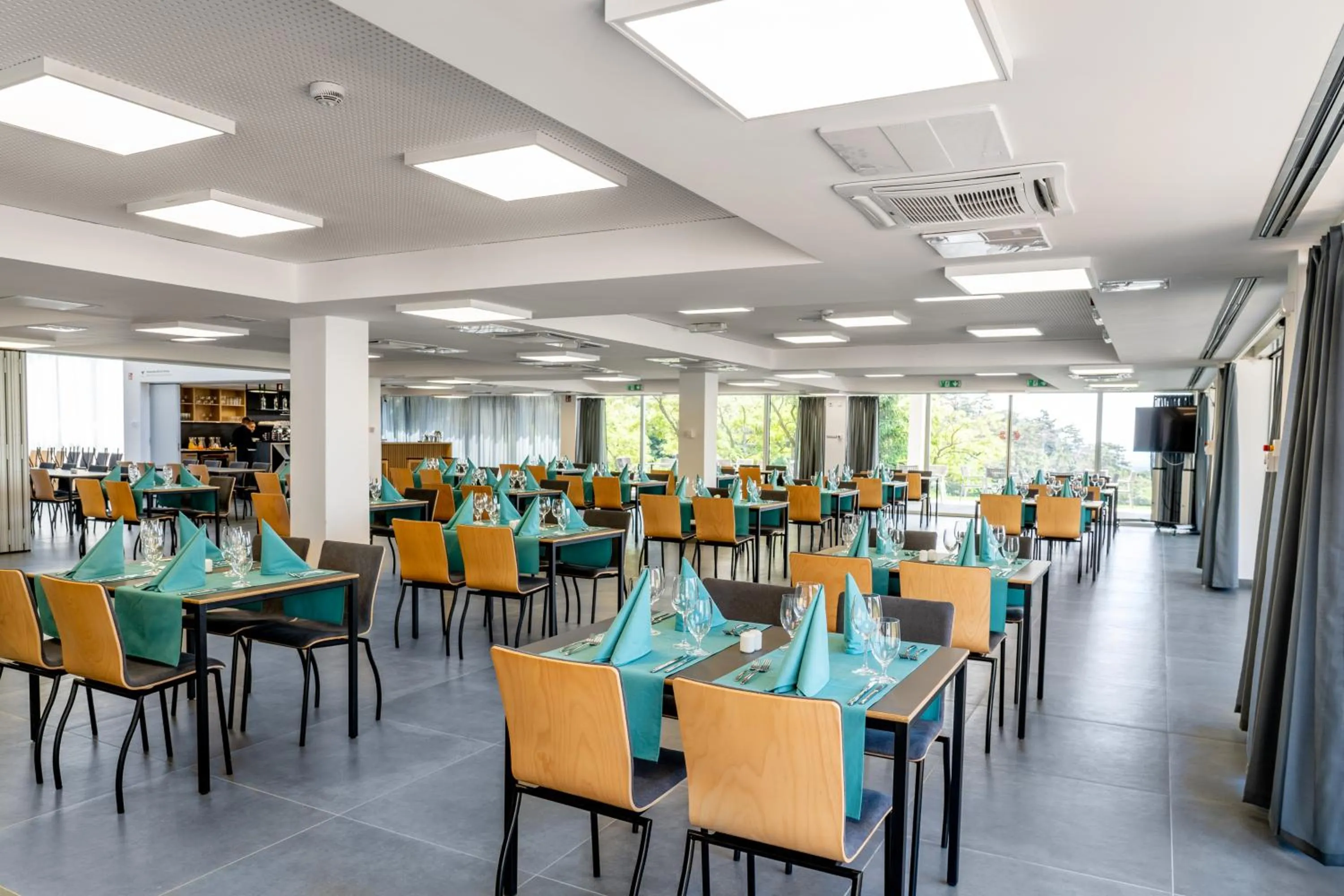 Restaurant/places to eat in Rákóczi Hotel, Tábor és Rendezvényközpont