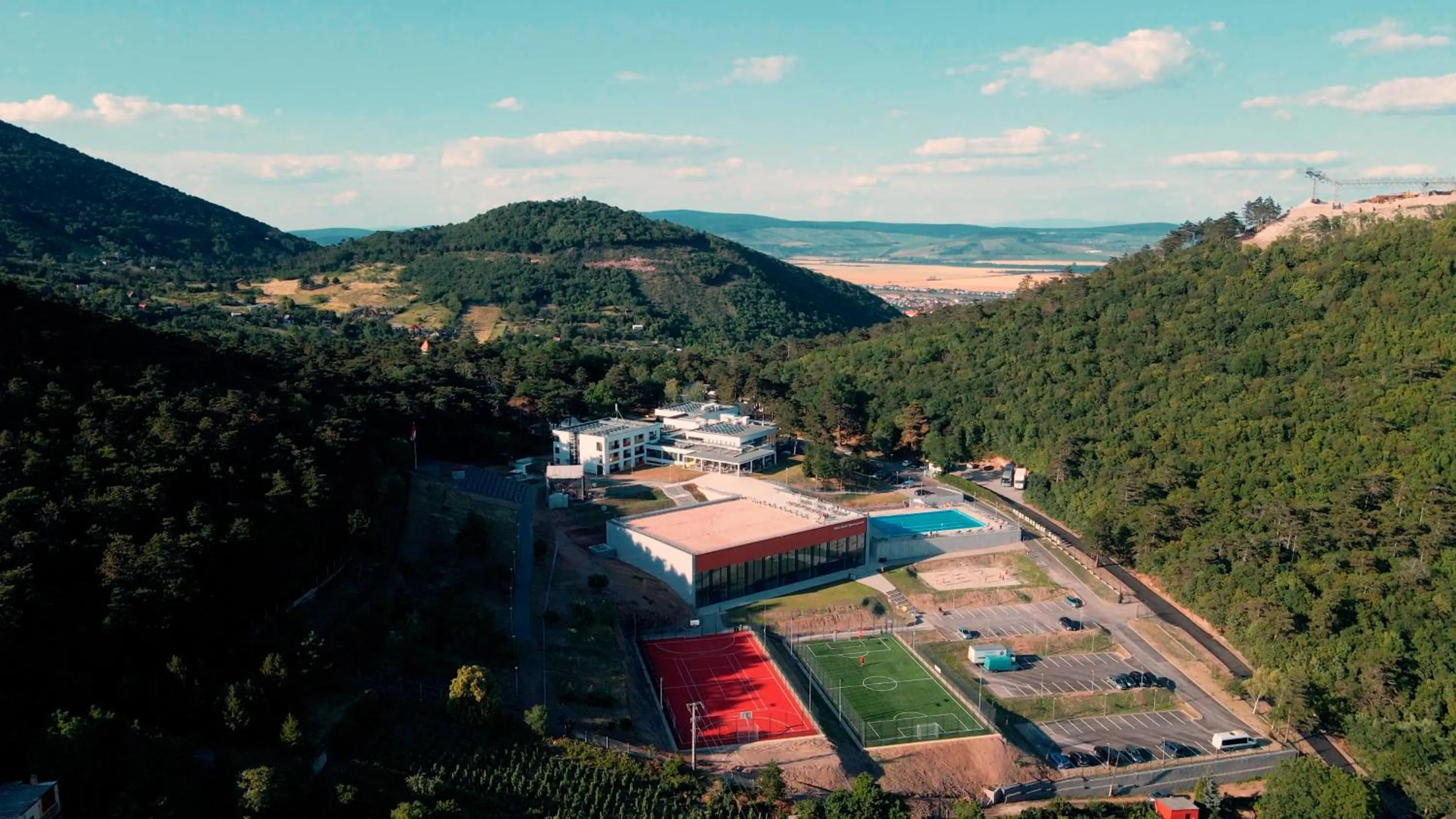Property building in Rákóczi Hotel, Tábor és Rendezvényközpont
