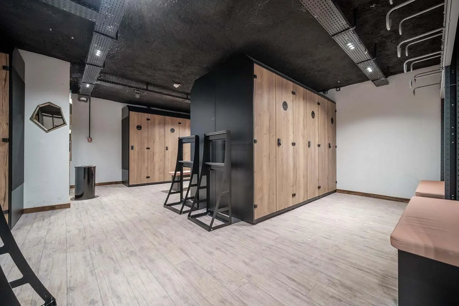 Skiing in Chalet Hotel Yeti