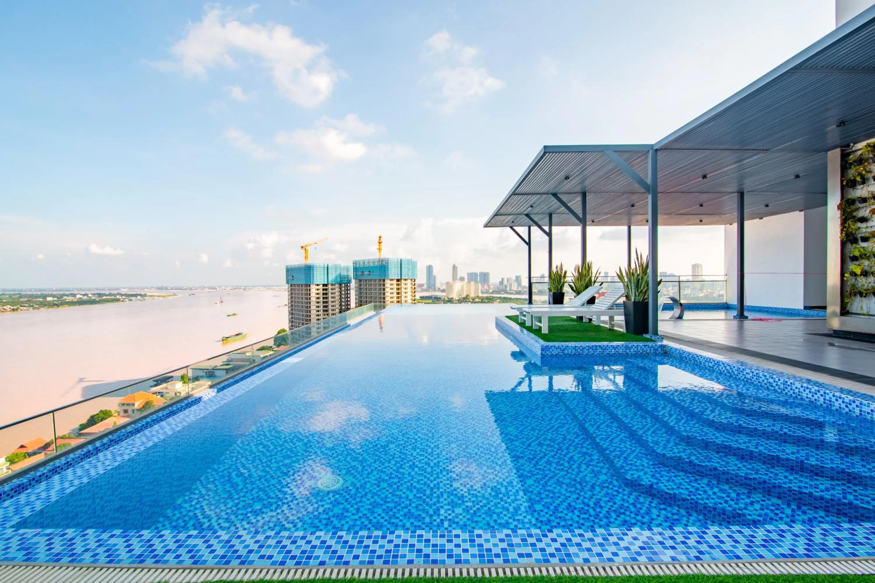 Swimming pool in MekongView 6 CondoTel