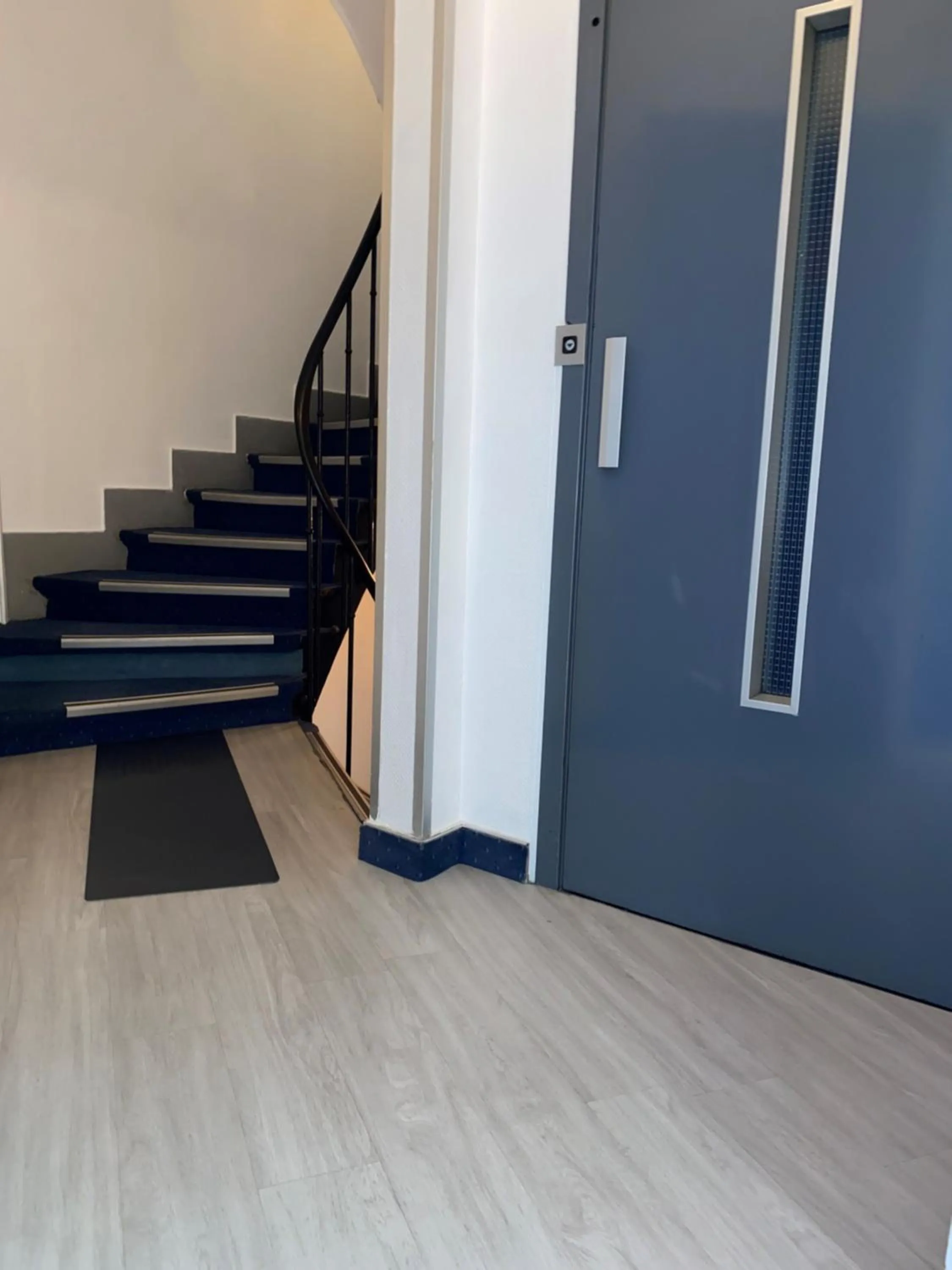 elevator in Aero Hotel