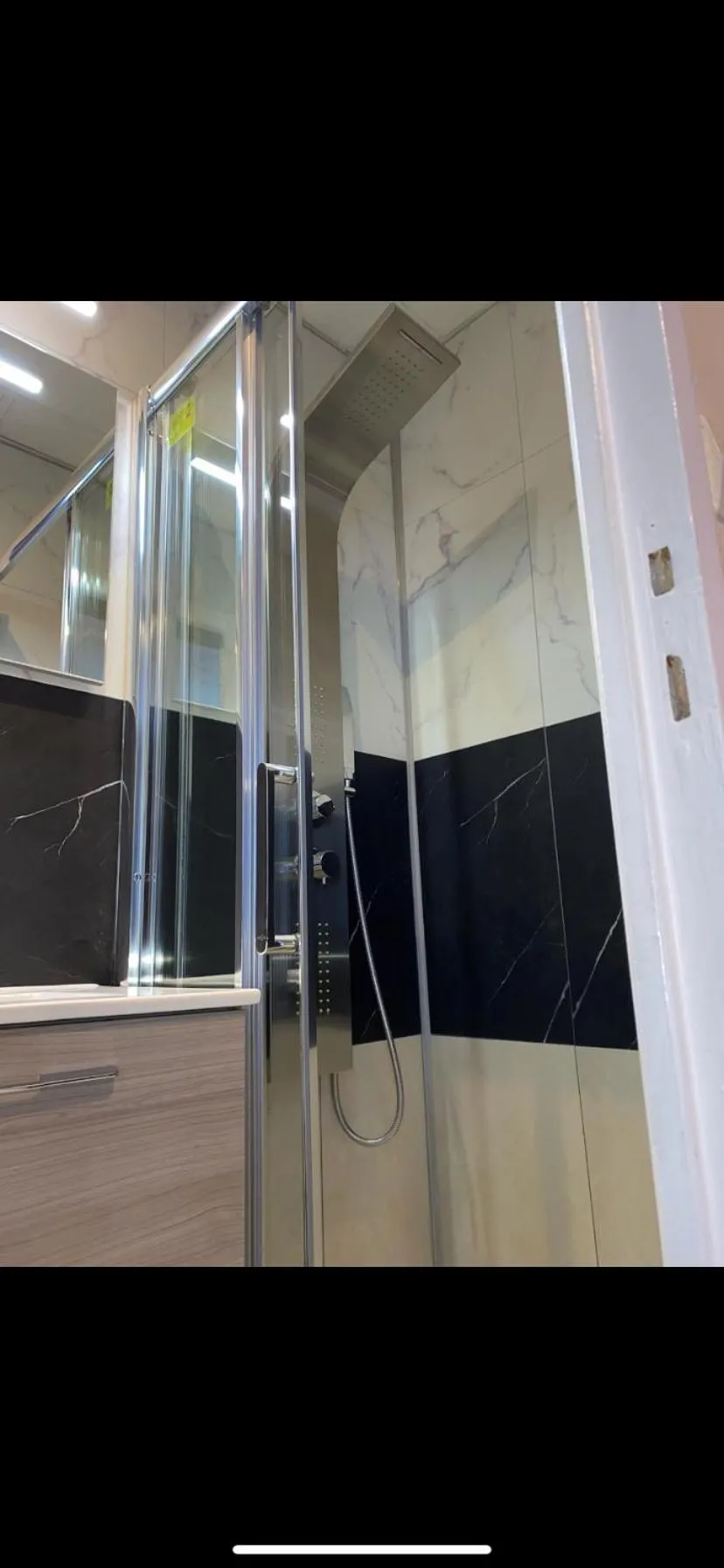 Bathroom in Aero Hotel