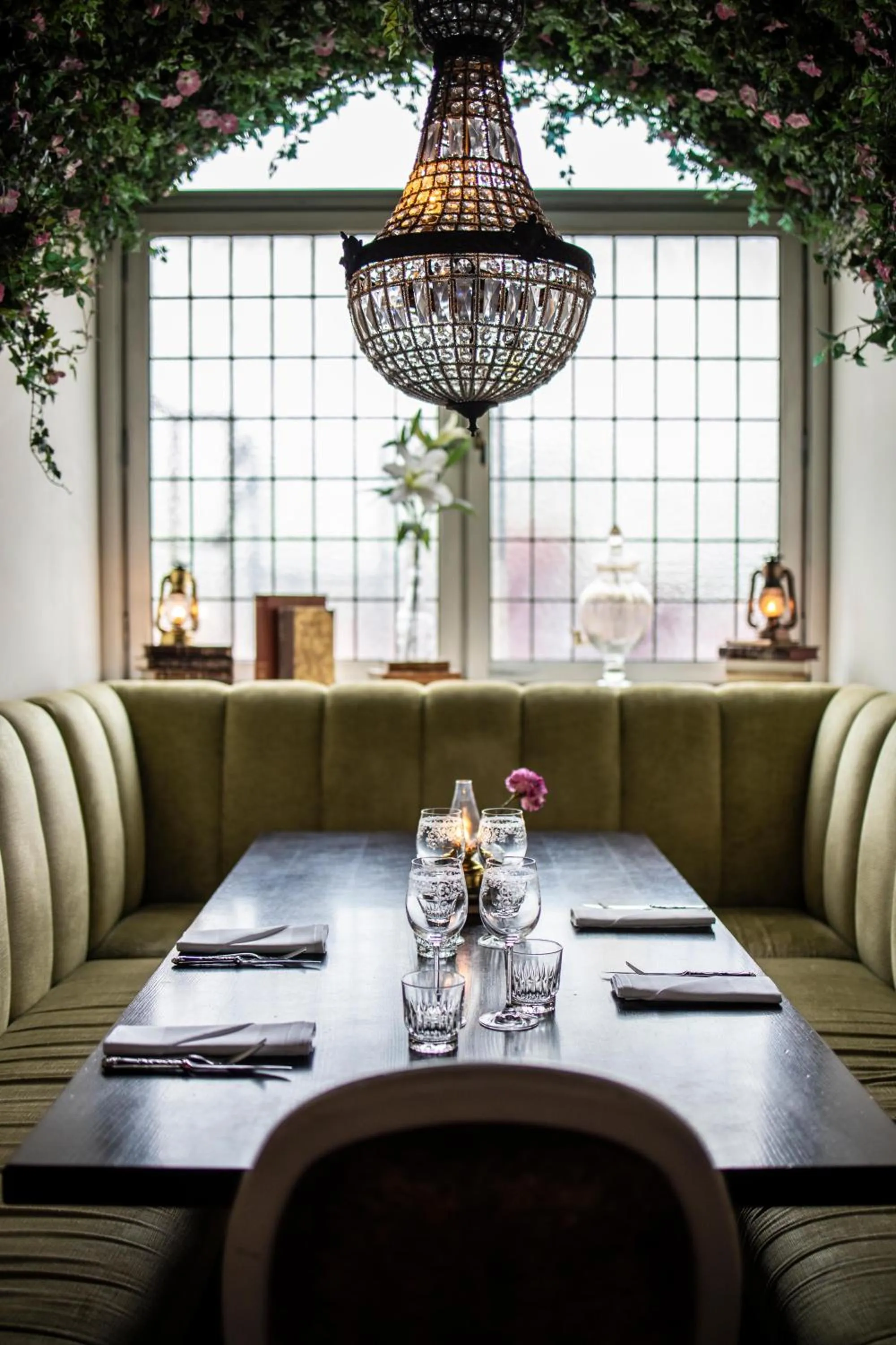 Restaurant/places to eat in Hotel Pigalle