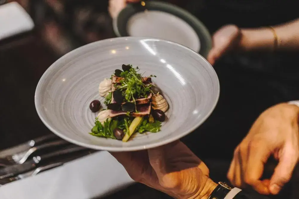 Restaurant/places to eat in Hotel Pigalle Restaurant/places to eat in Hotel Pigalle