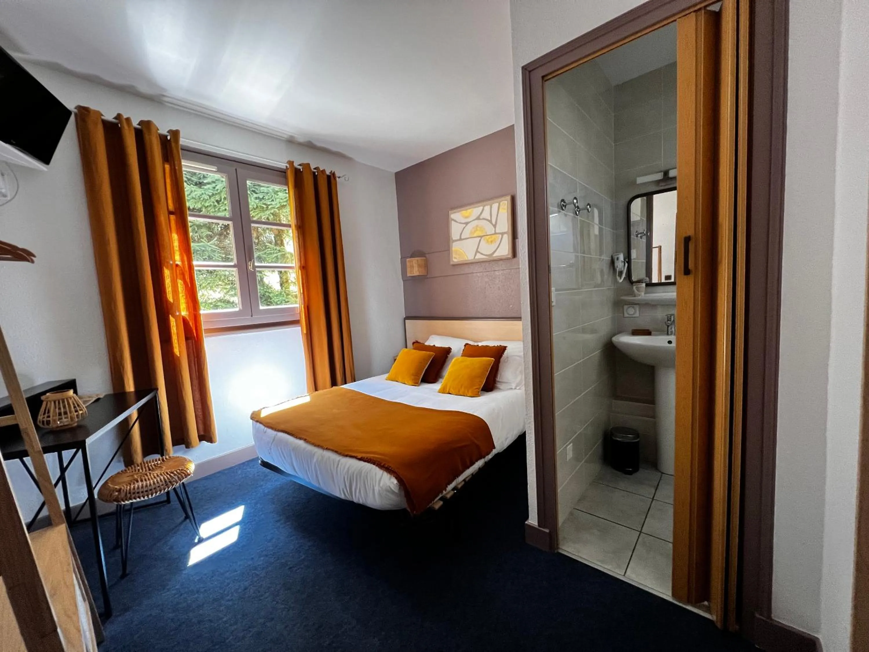 Bedroom, Bed in L'Escoundillou