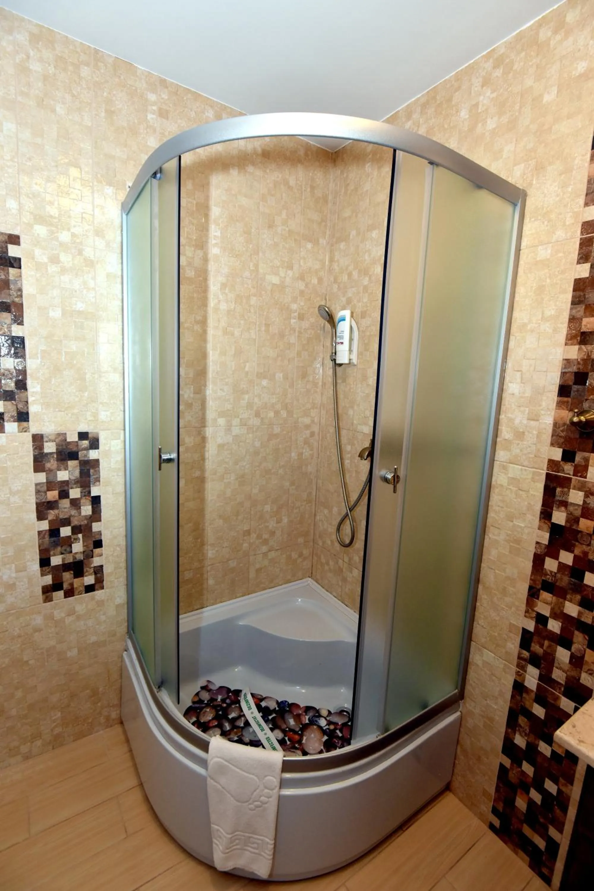 Shower in Conac Bavaria