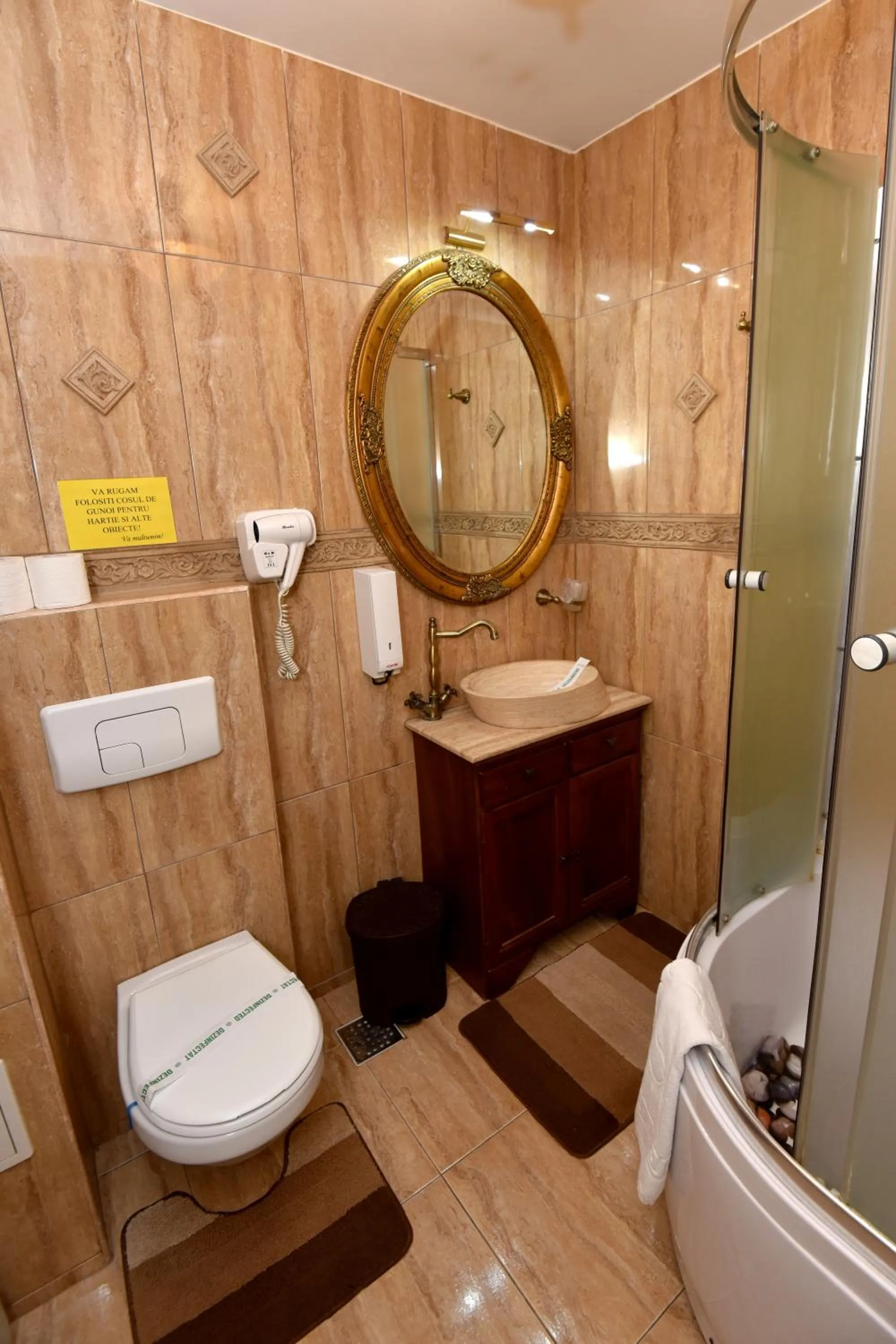 Shower in Conac Bavaria