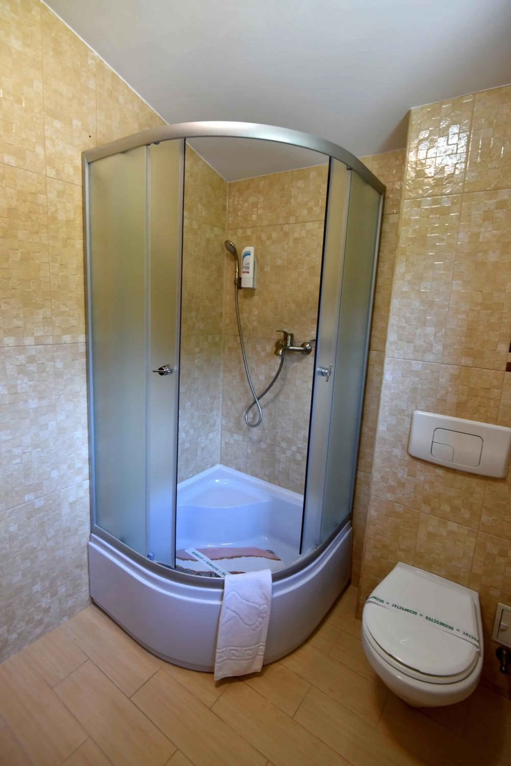 Shower in Conac Bavaria