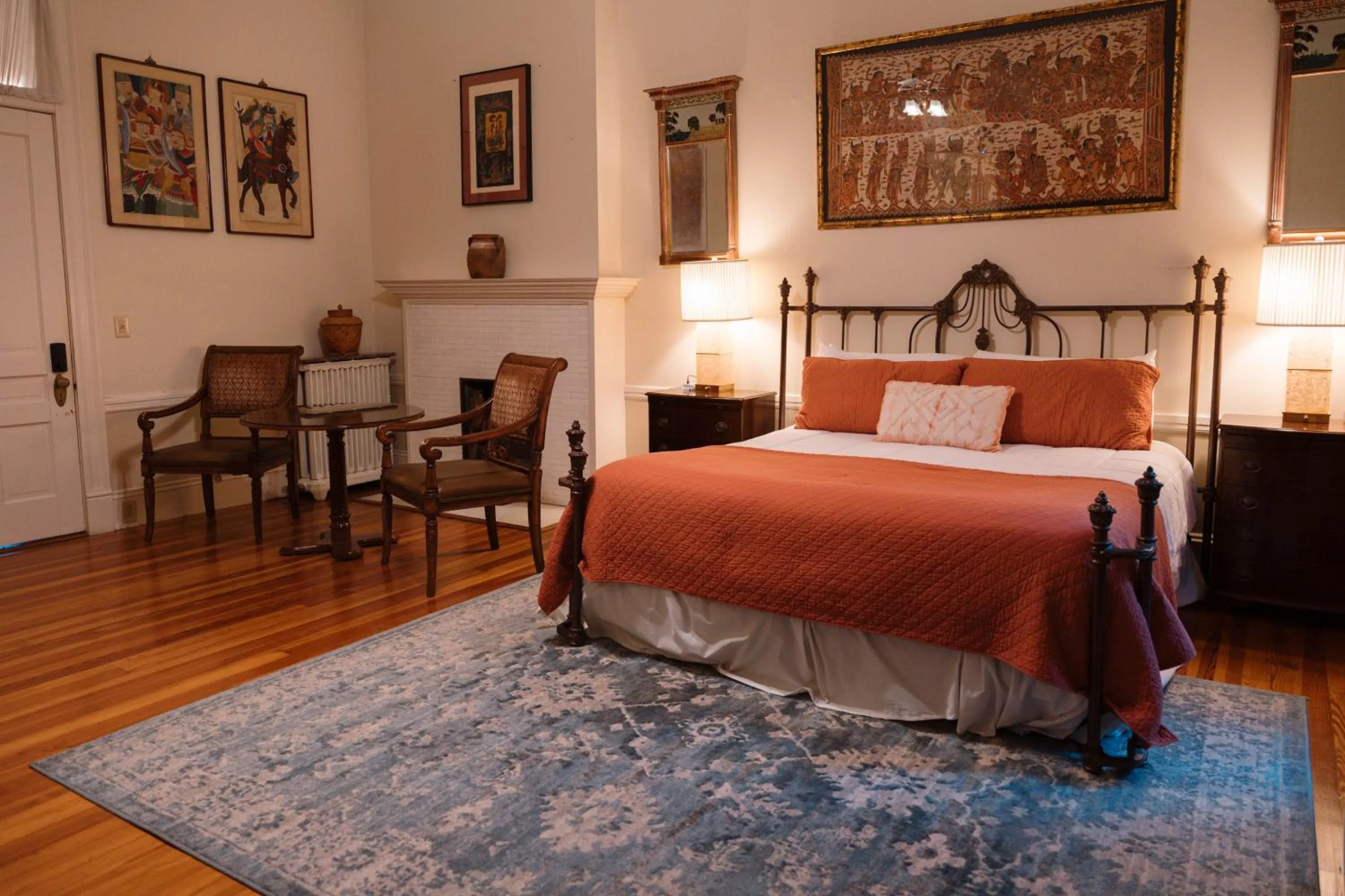 Bedroom, Bed in Burke Mansion