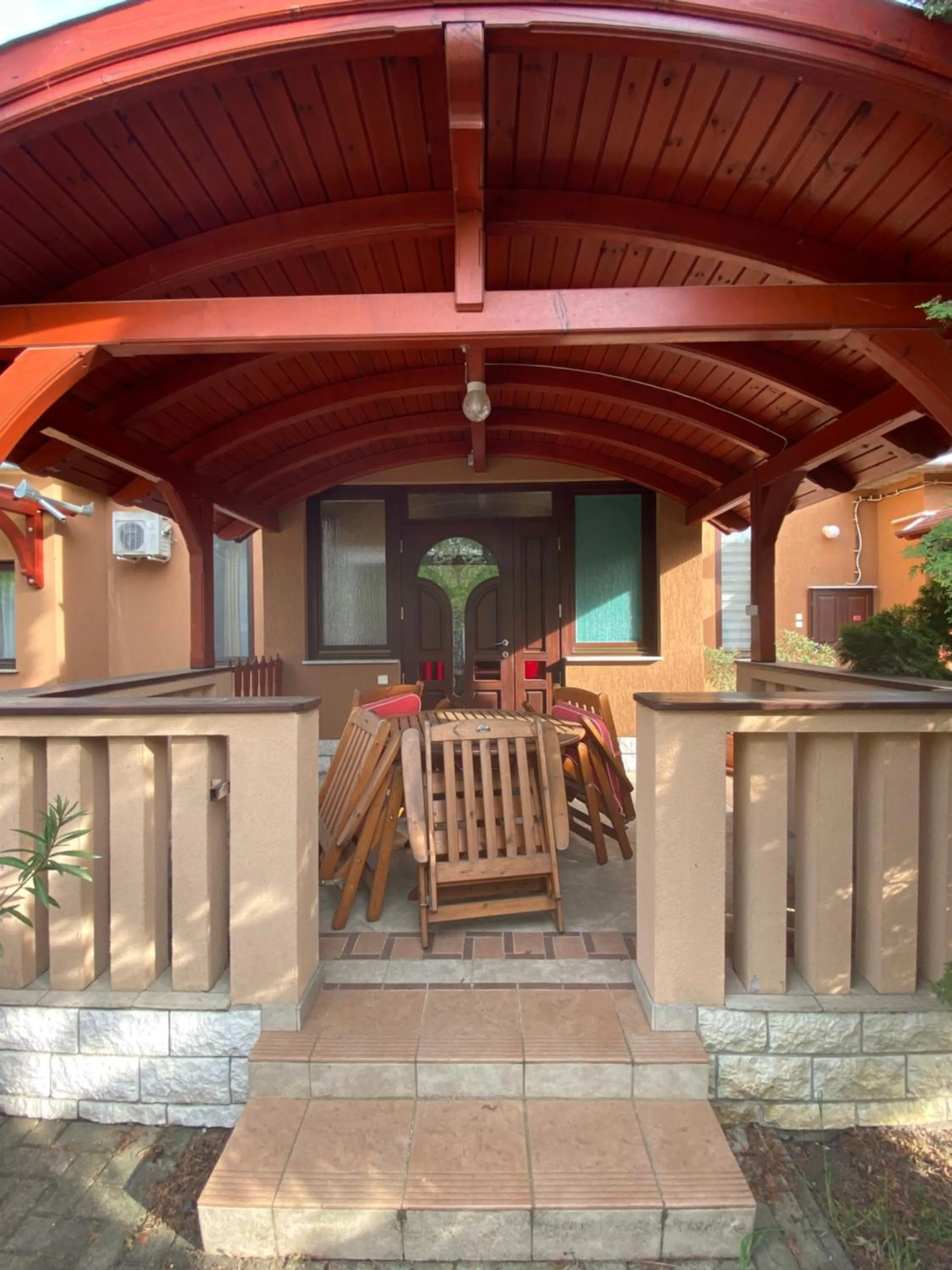 One-Bedroom Apartment with Terrace - single occupancy in Fehér Hattyú Panzió