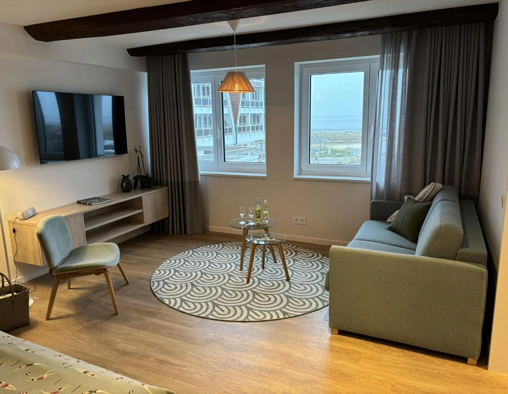 Communal lounge/ TV room in Hotel Strandhus