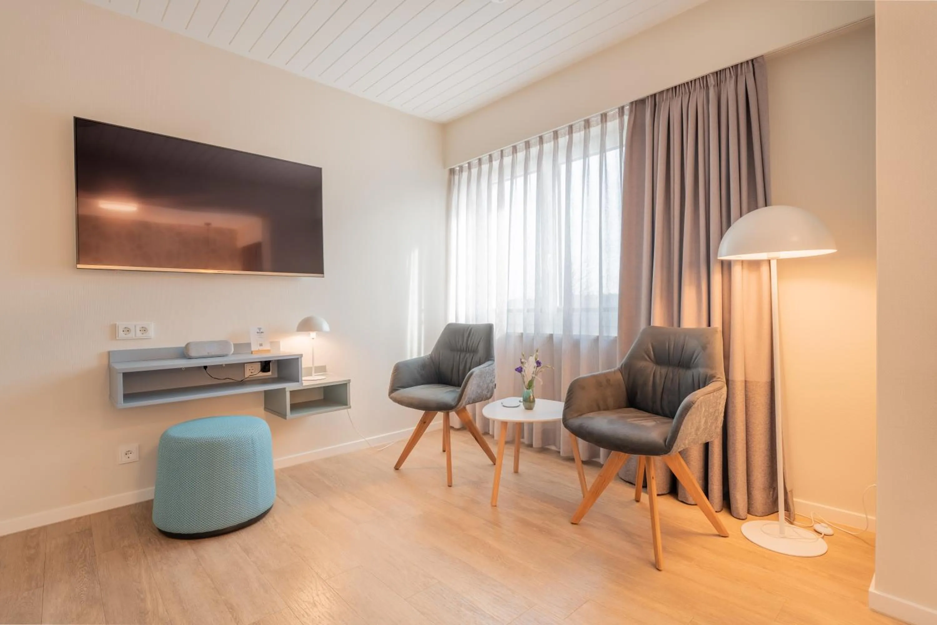 TV and multimedia in Hotel Strandhus