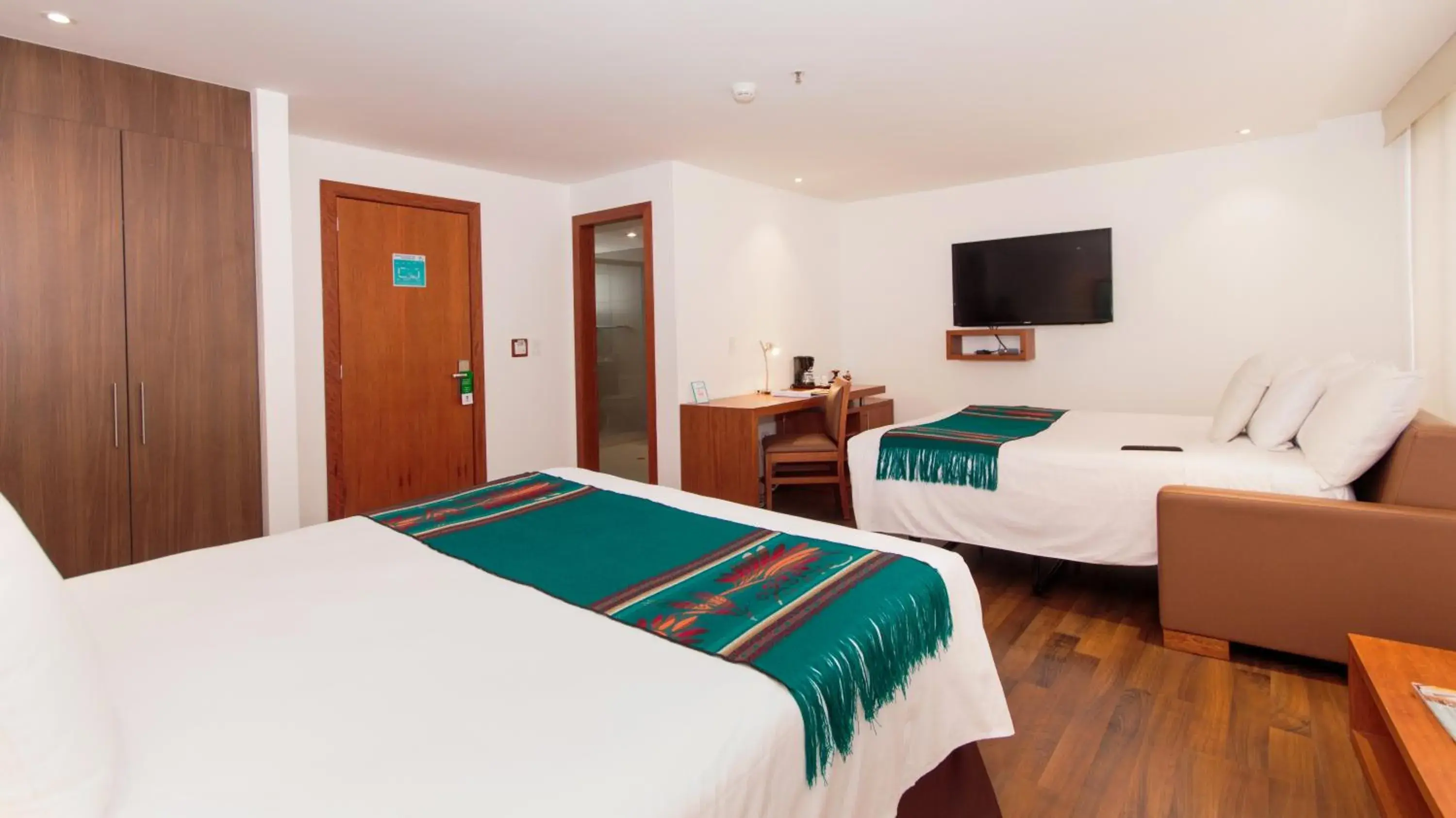 Deluxe Double or Twin Room in 9D Hotel Deluxe Double or Twin Room in 9D Hotel