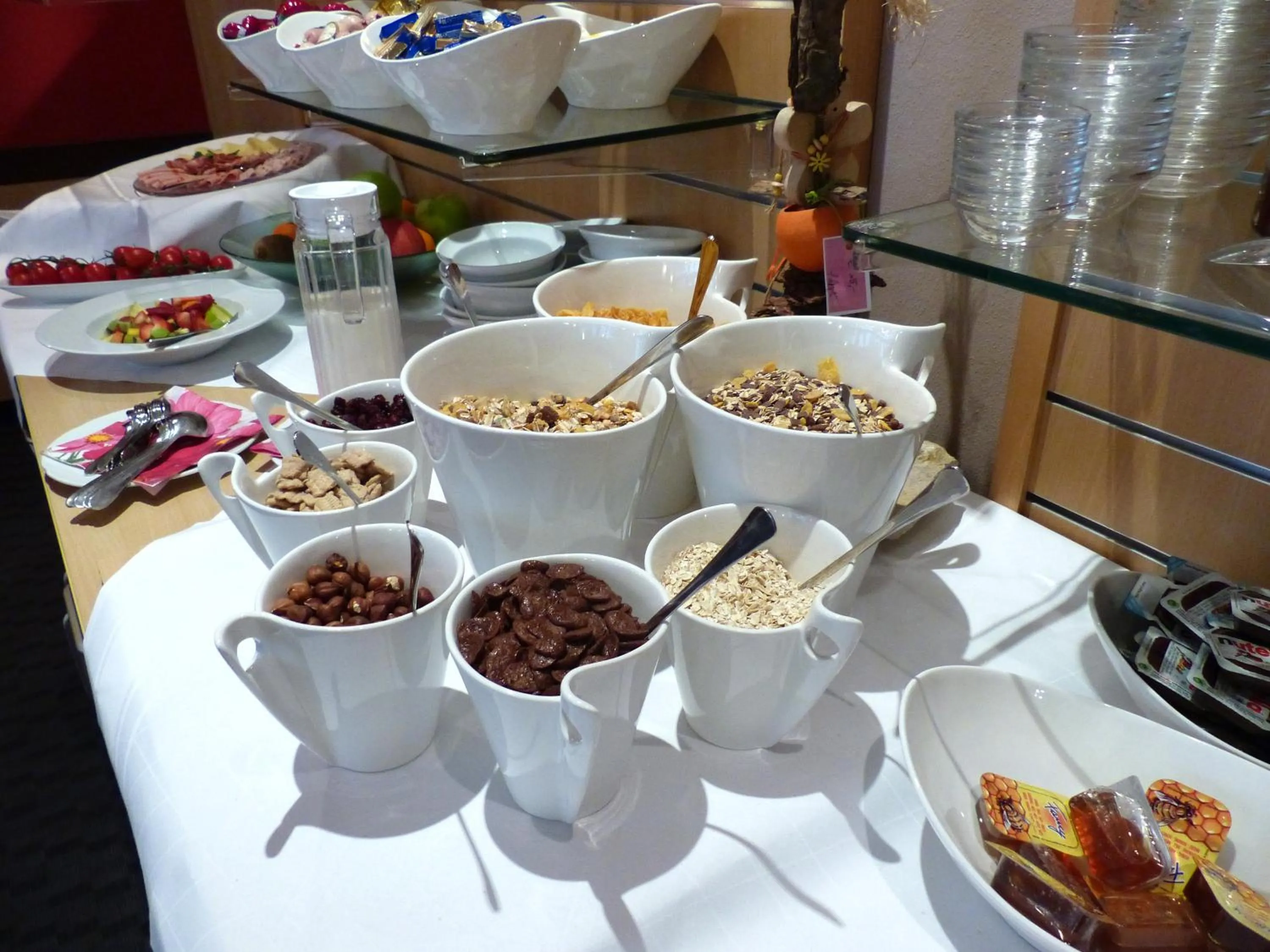 Breakfast in Hasi's Hotel