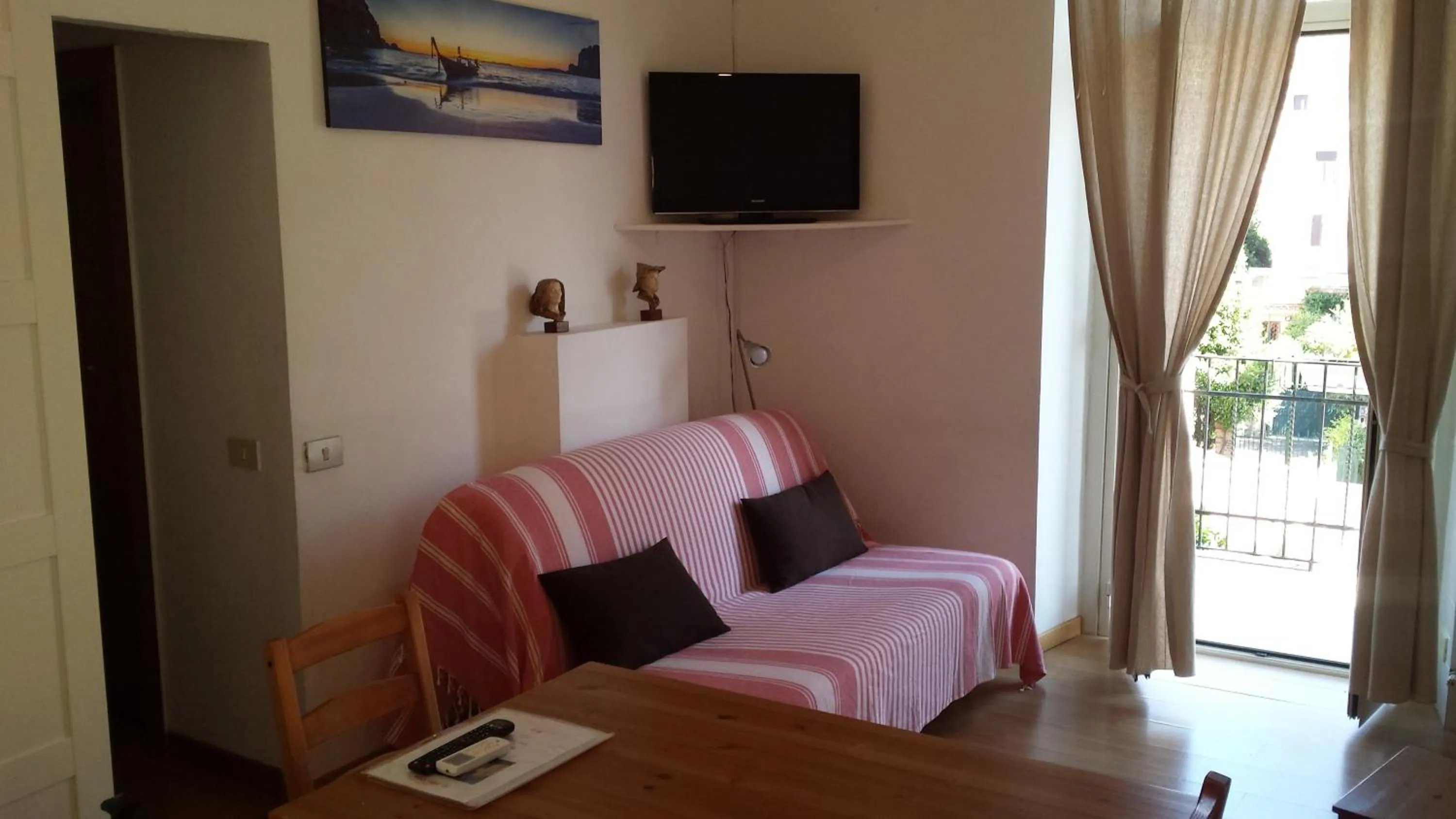 Photo of the whole room, Bed in St. John Villa