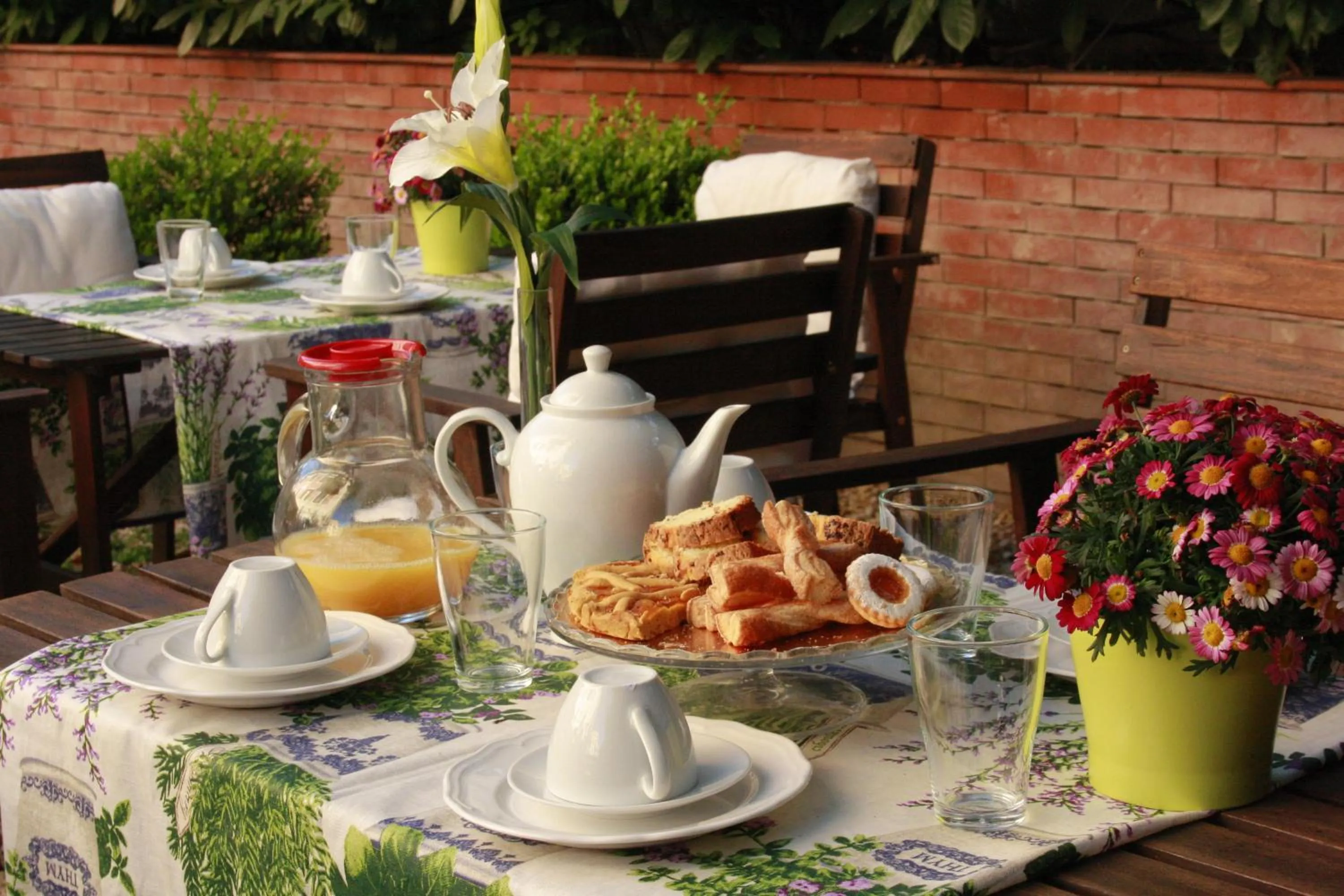 Garden in St. John Villa