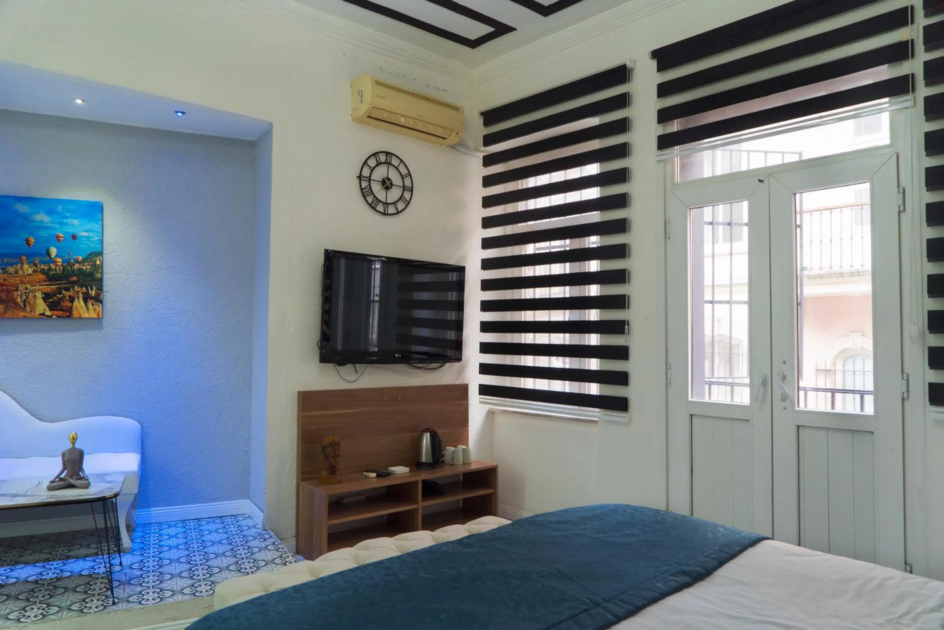 Bed in The Havana Residence