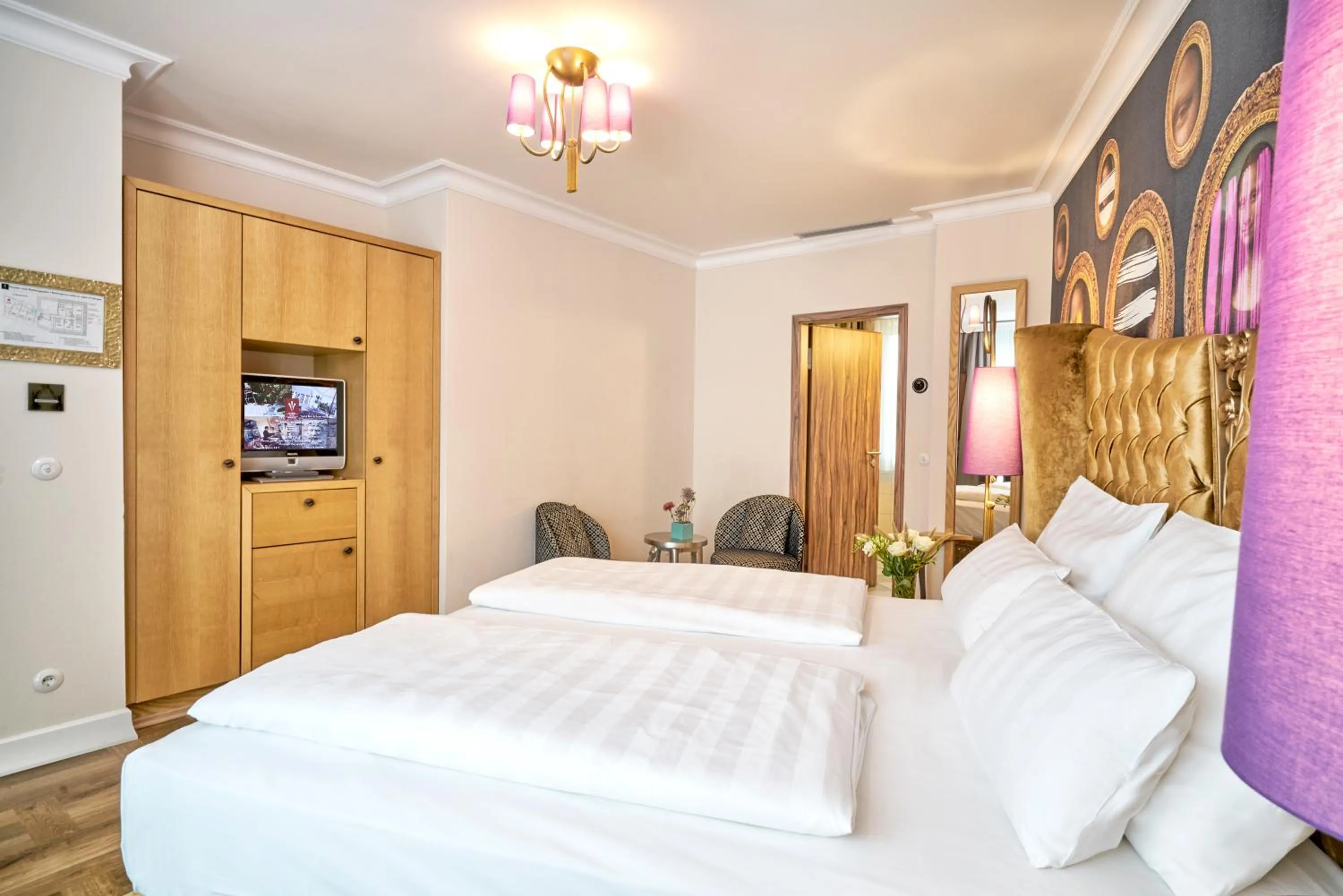 Bed in Classic Hotel Harmonie