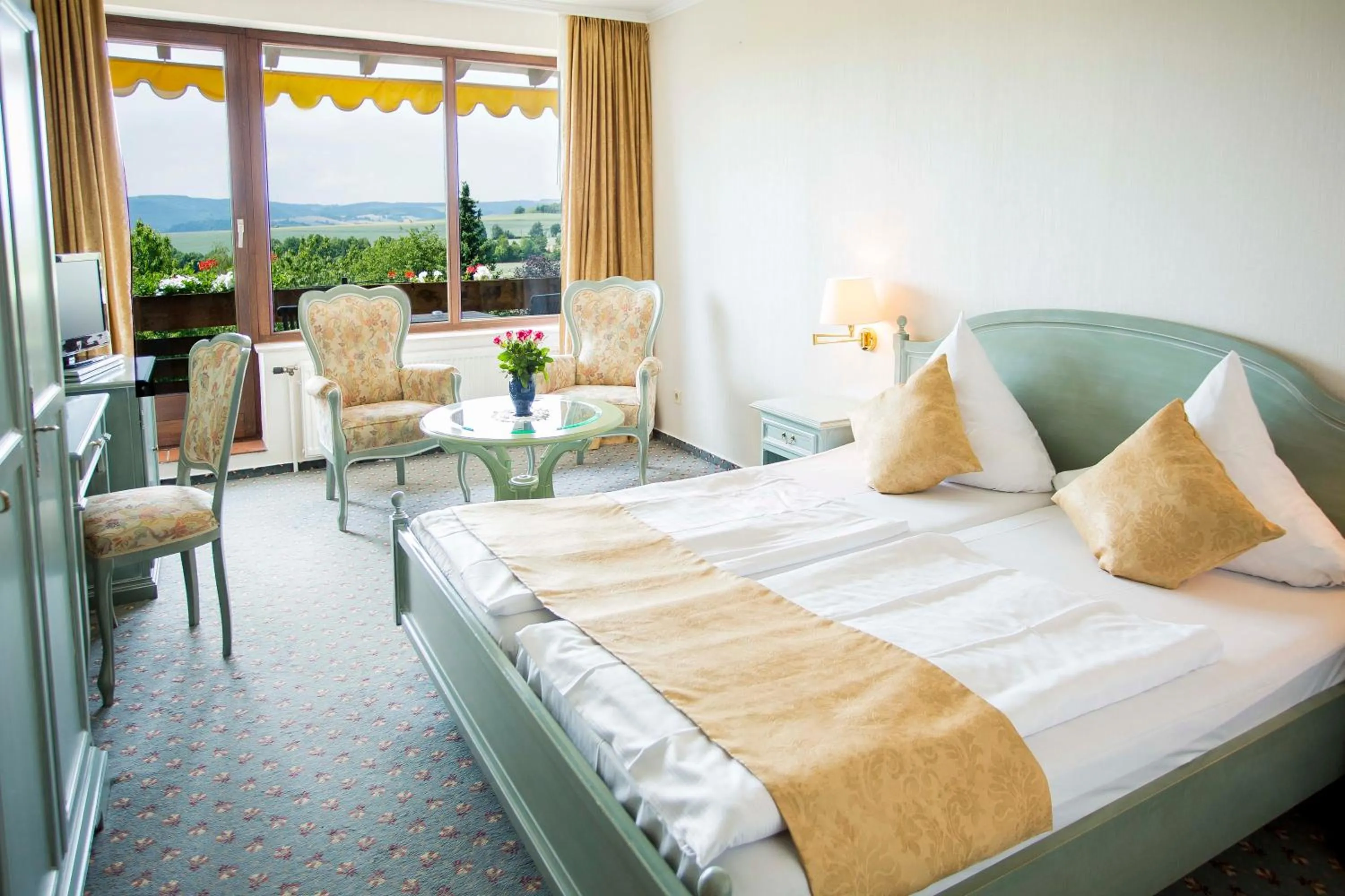 Bed in Parkhotel Maasberg GmbH