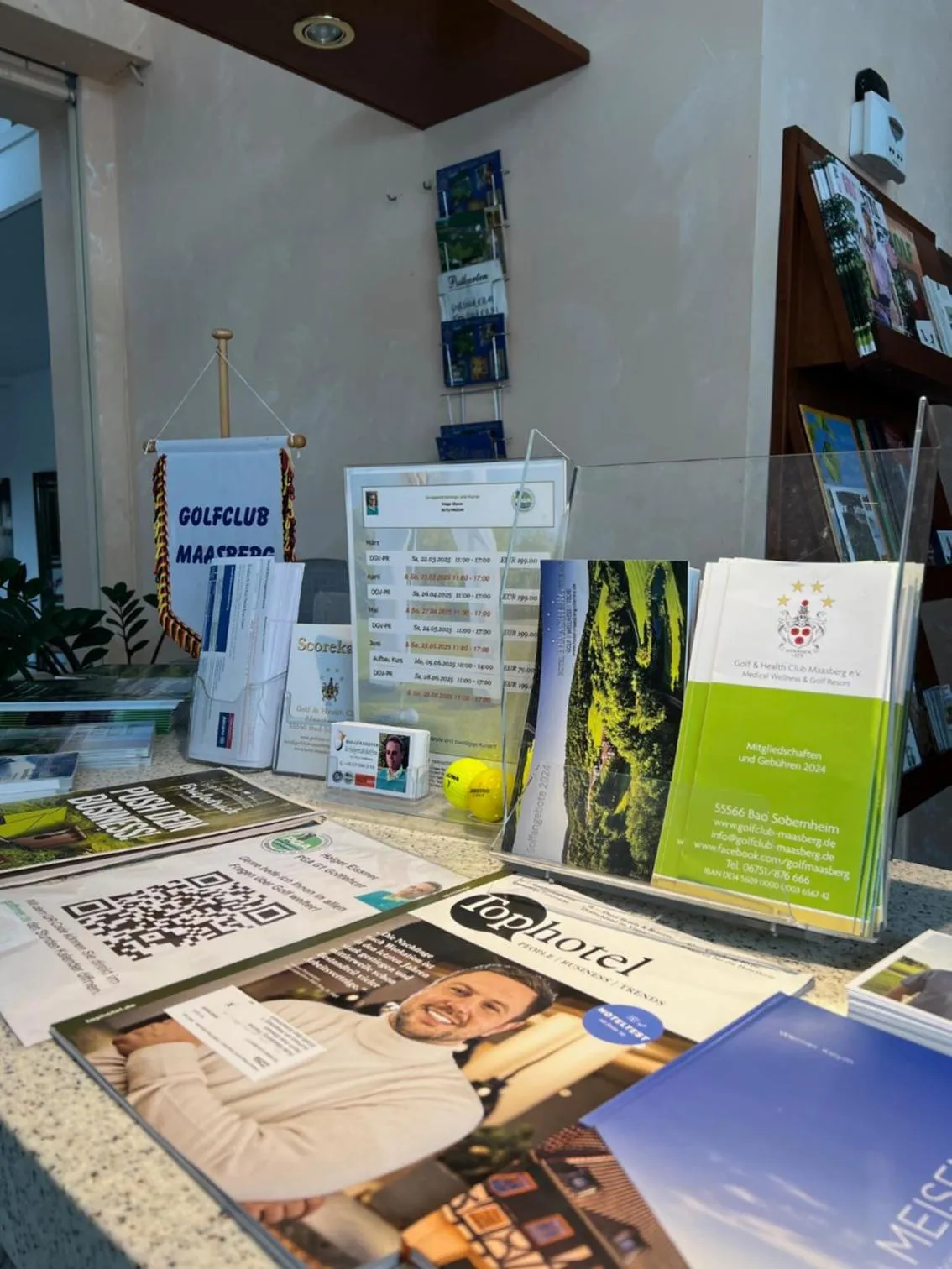 Lobby or reception in Parkhotel Maasberg GmbH