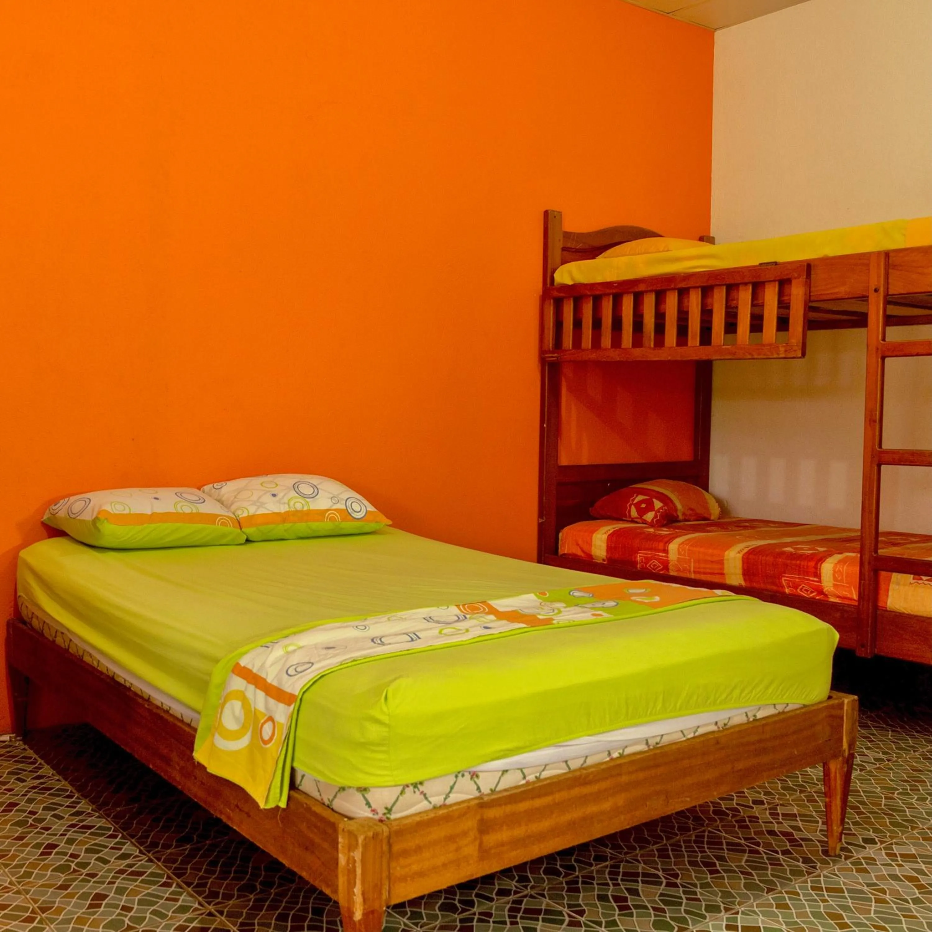 Bed in Puerto Quito Lodge - Las Iguanas