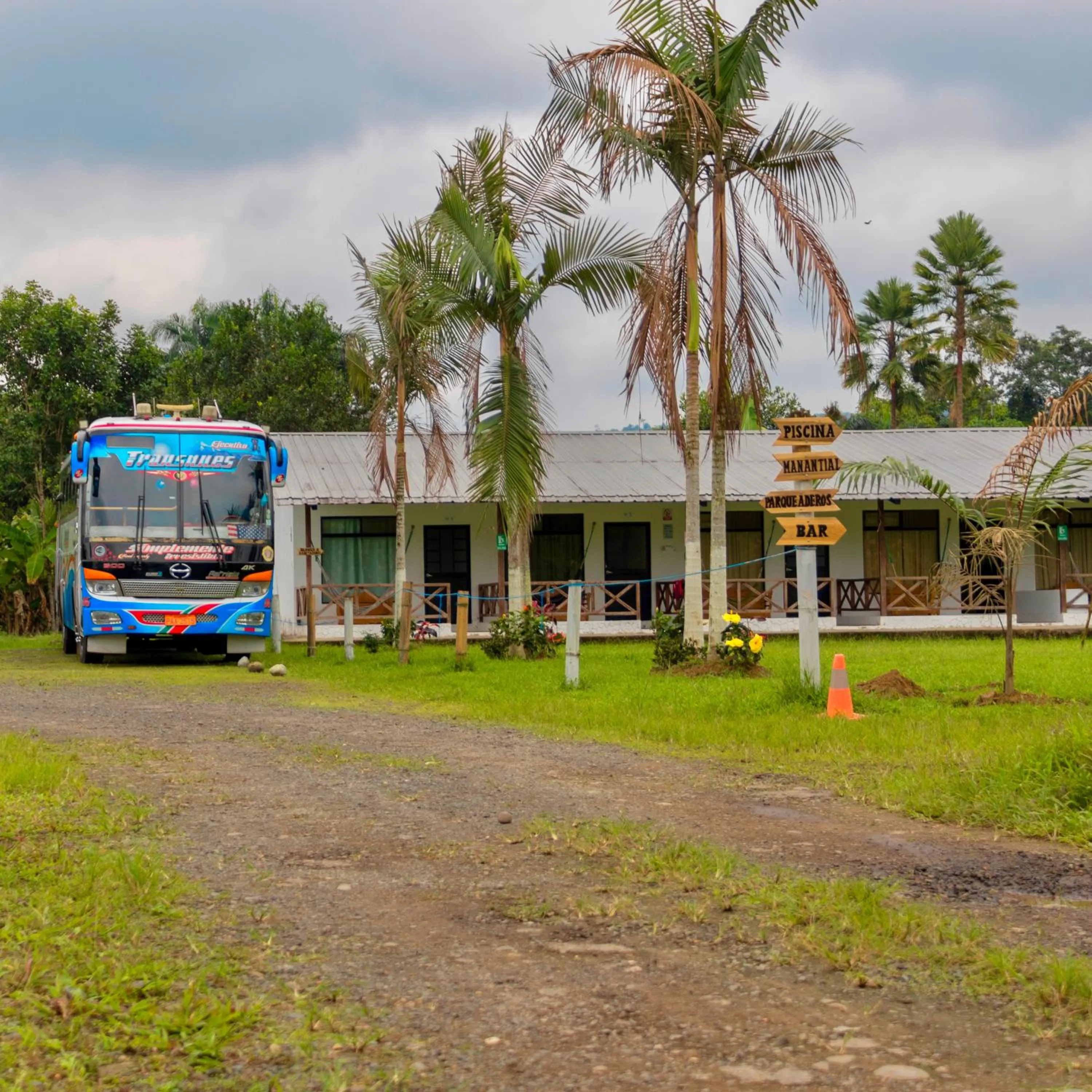 Day in Puerto Quito Lodge - Las Iguanas