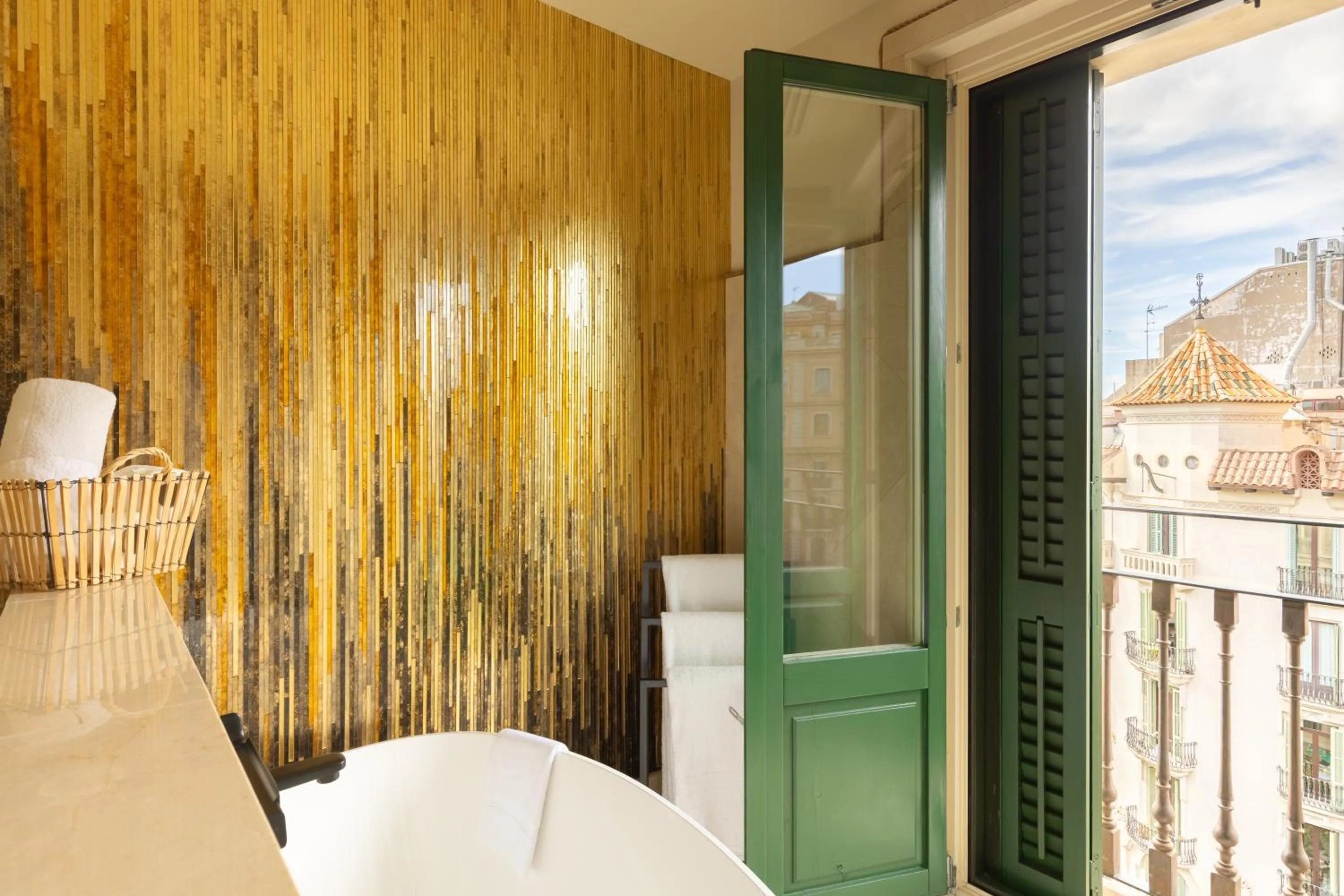 Bed in Cosmo Apartments Rambla Catalunya