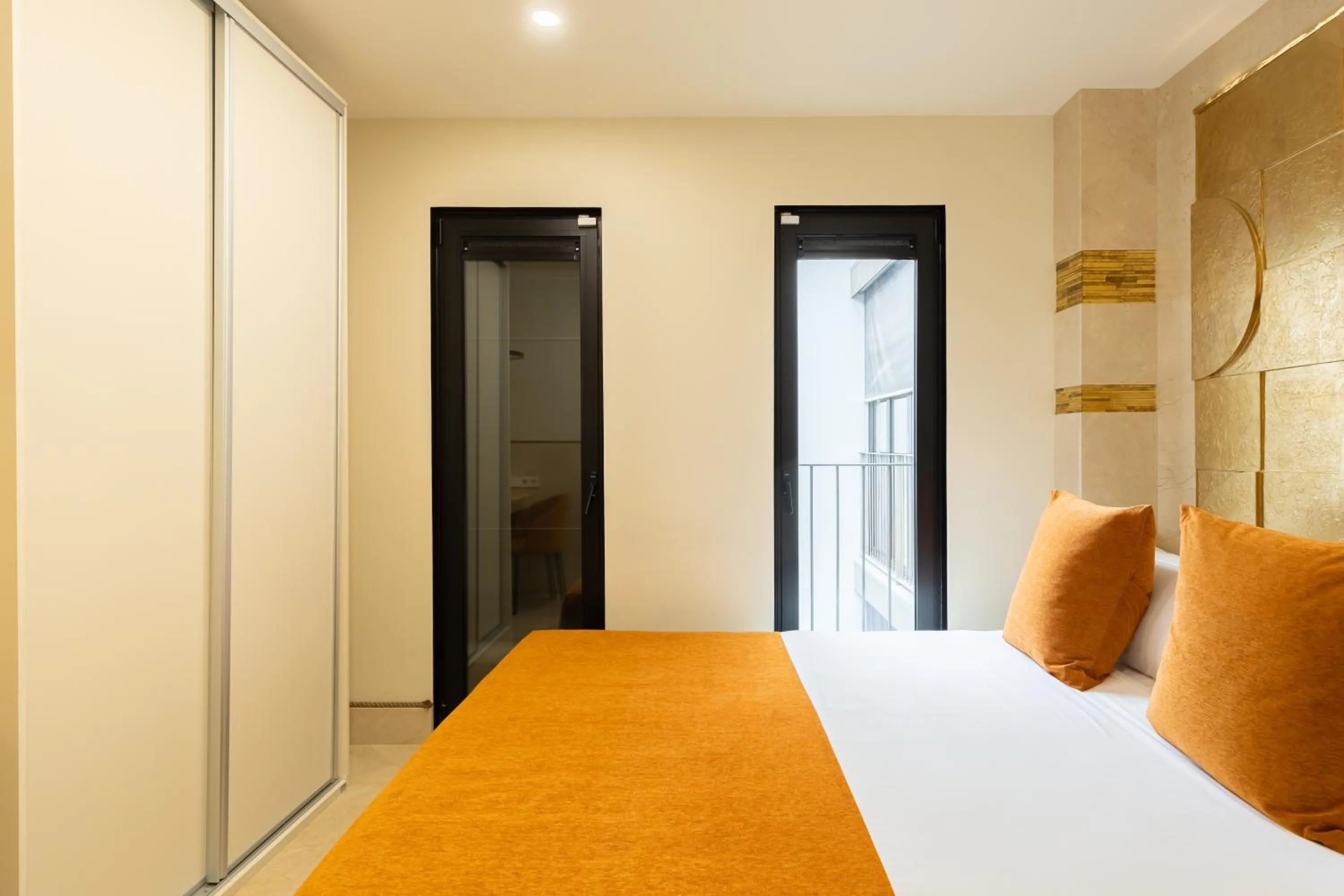 Bedroom, Bed in Cosmo Apartments Rambla Catalunya