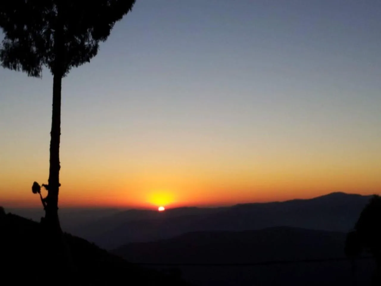 Sunset in Salakha Homestay