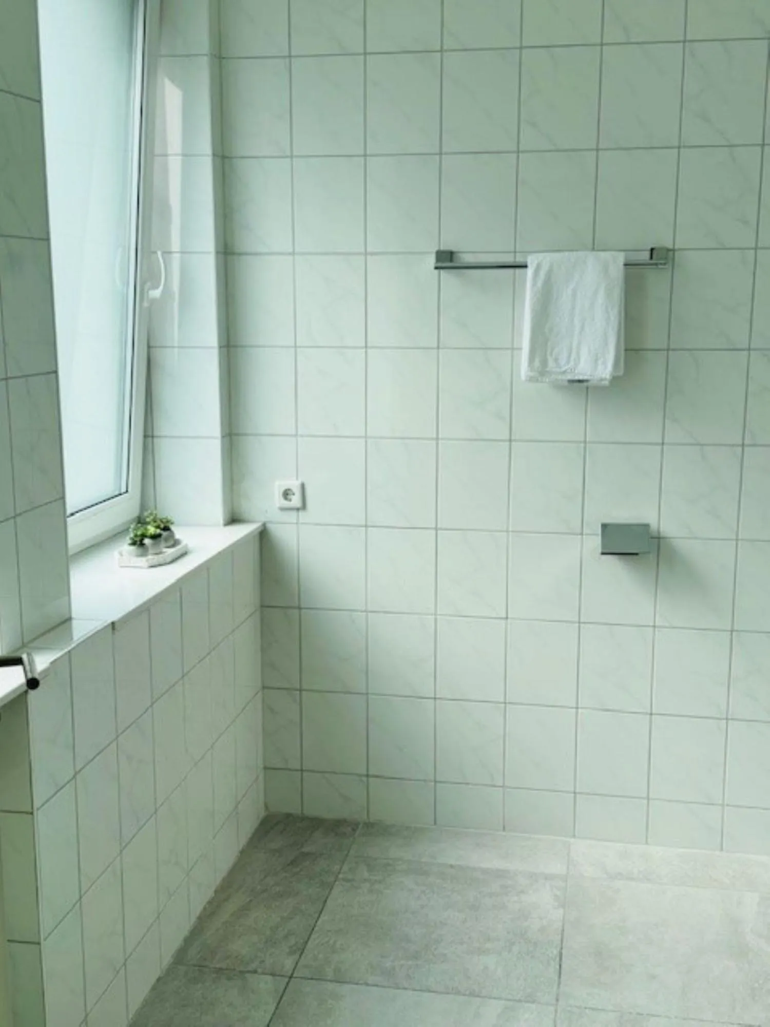 Bathroom in Hotel Charlton