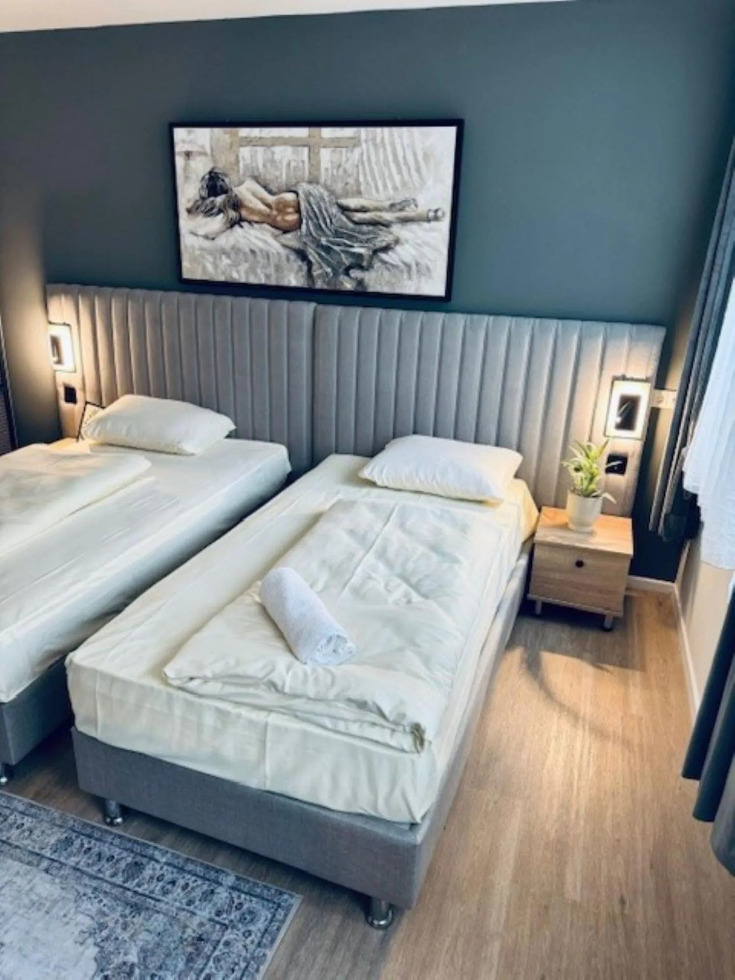 Photo of the whole room, Bed in Hotel Charlton