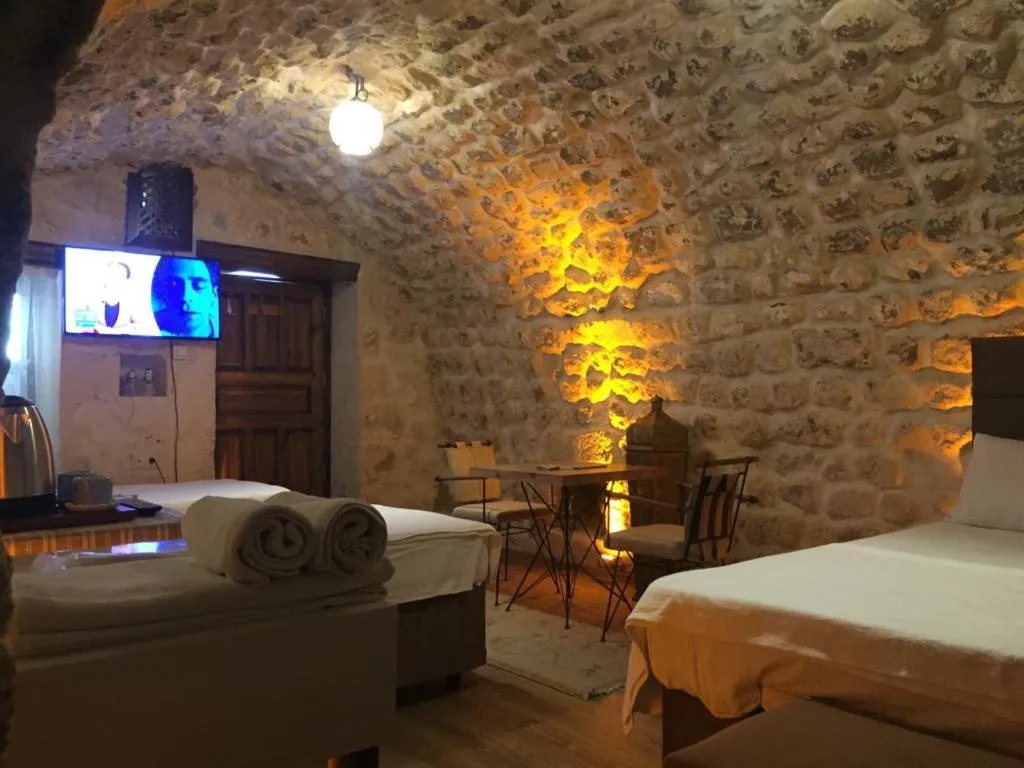 Photo of the whole room, Bed in Hasbahan Konak