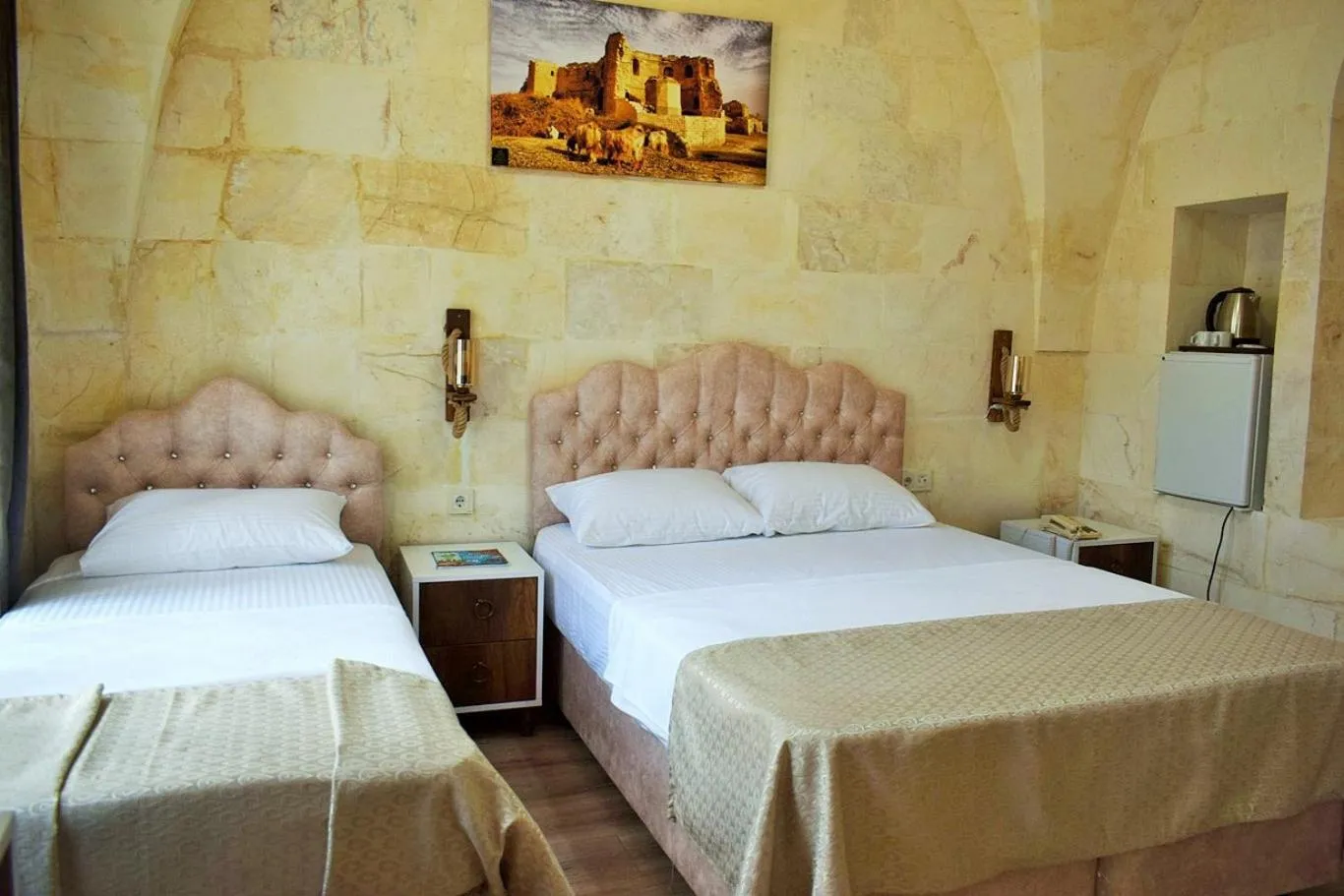 Photo of the whole room, Bed in Hasbahan Konak