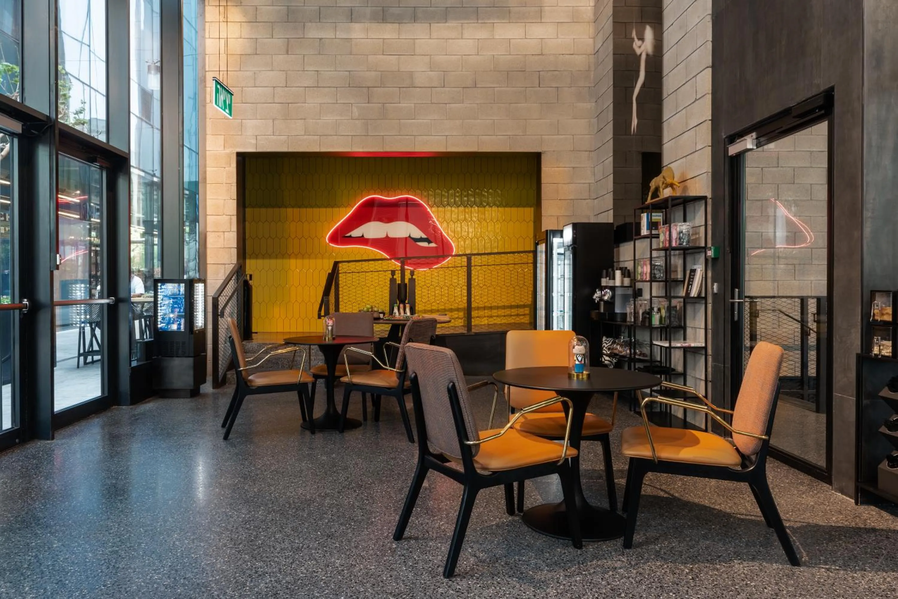 Lounge or bar in Play Midtown Hotel Tel Aviv