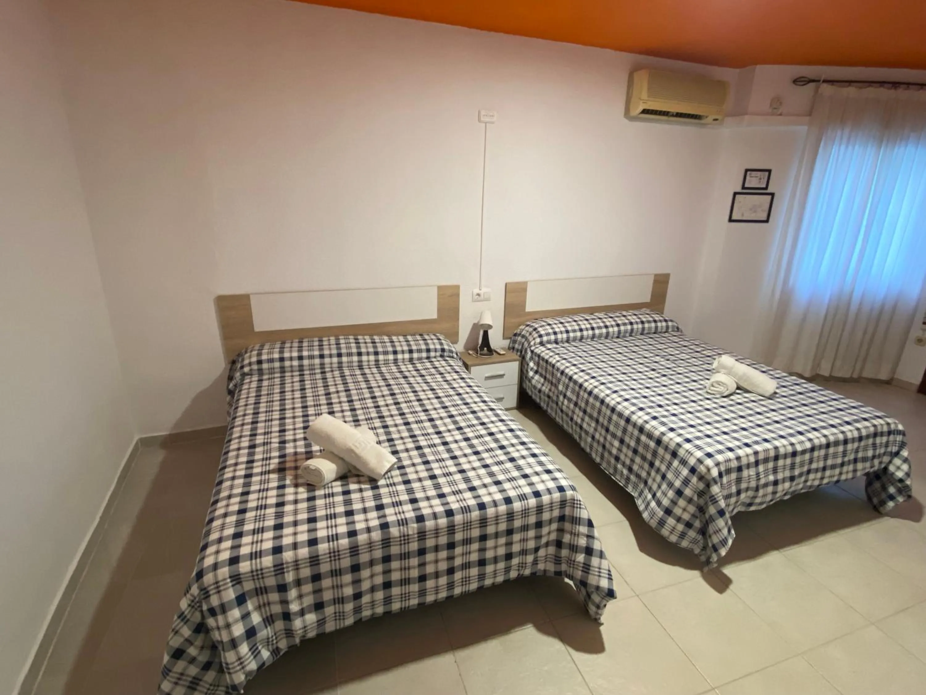 Photo of the whole room, Bed in Arc House Ribera Only Adults